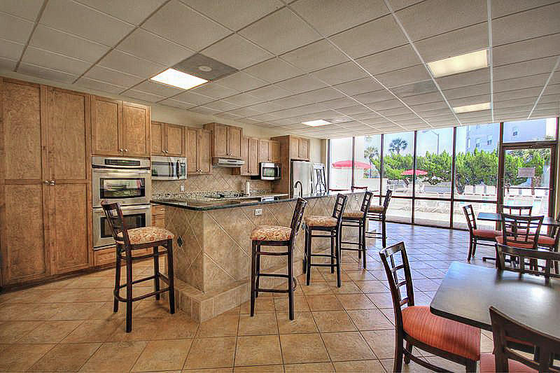 EL MATADOR CONDO - Residential