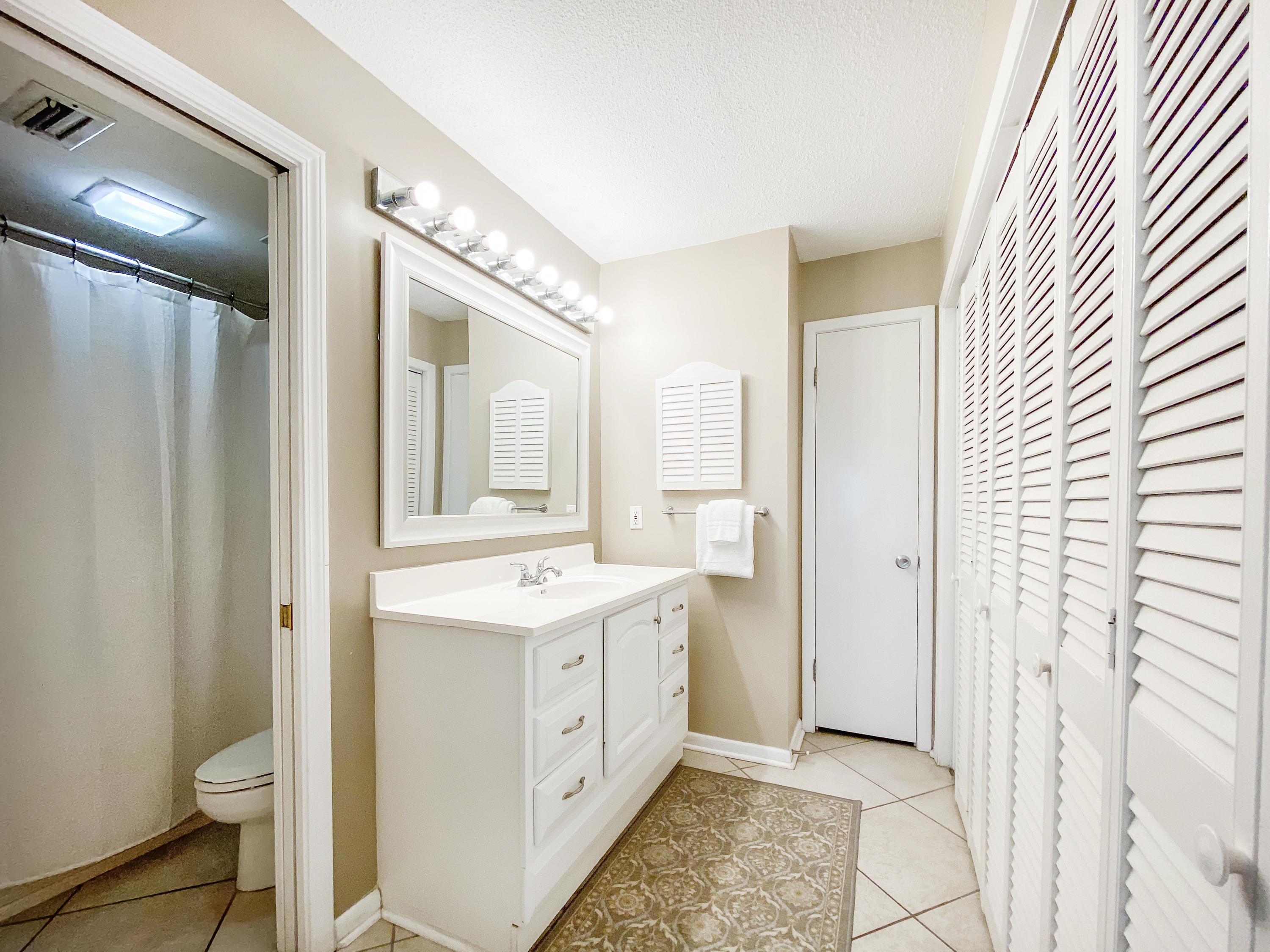 EL MATADOR CONDO - Residential