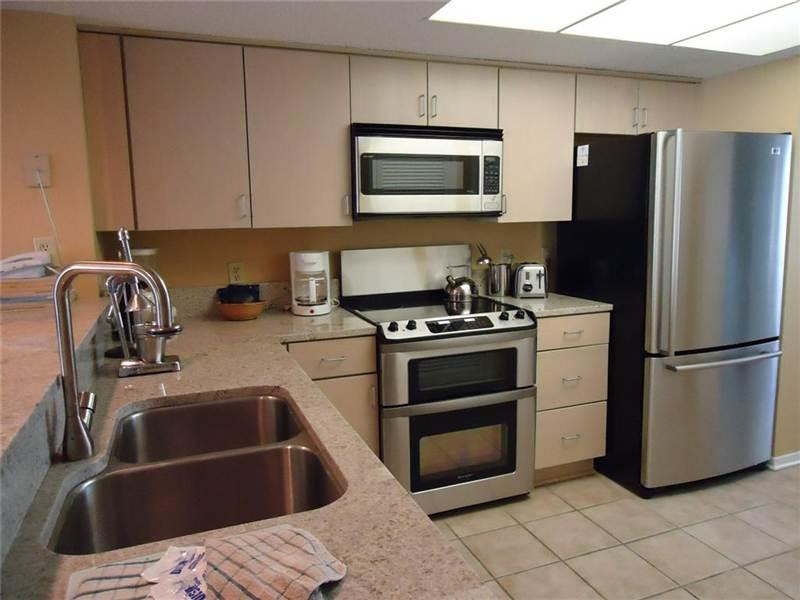 EDGEWATER BEACH CONDO PH III - Residential