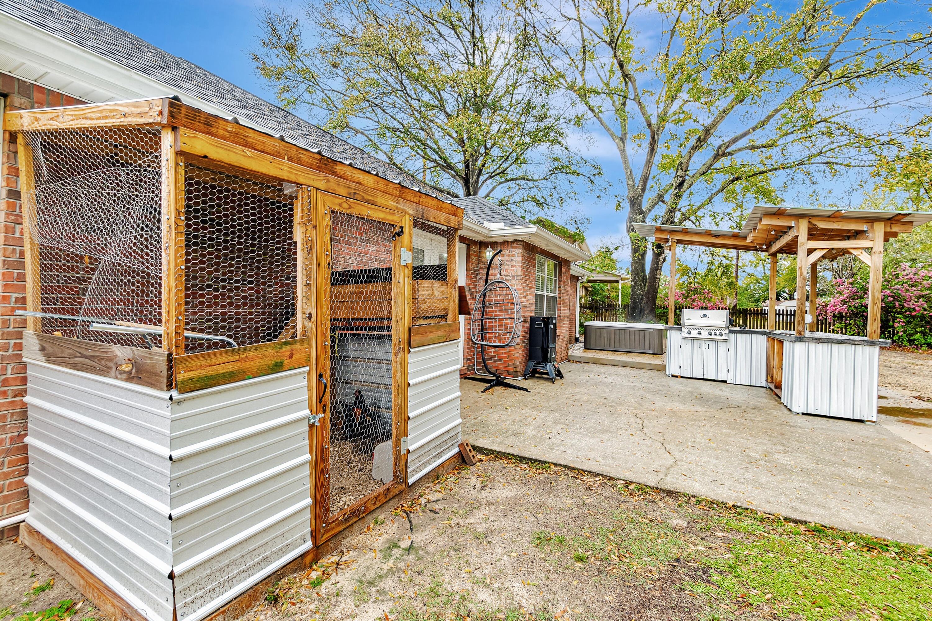 COUNTRYVIEW ESTATES - Residential