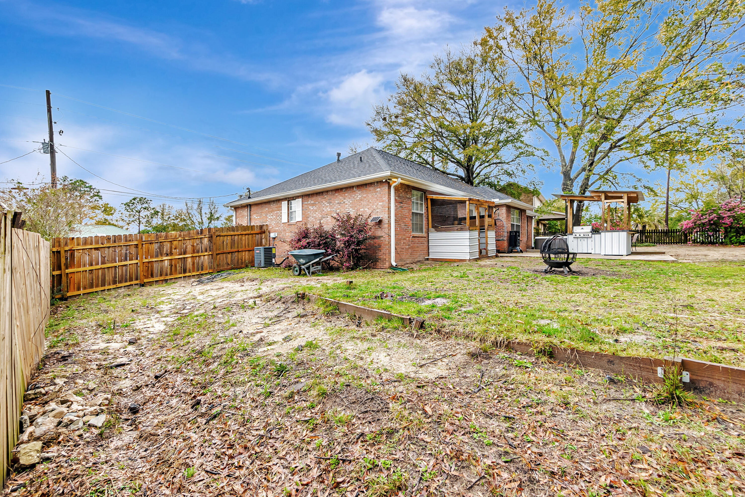 COUNTRYVIEW ESTATES - Residential