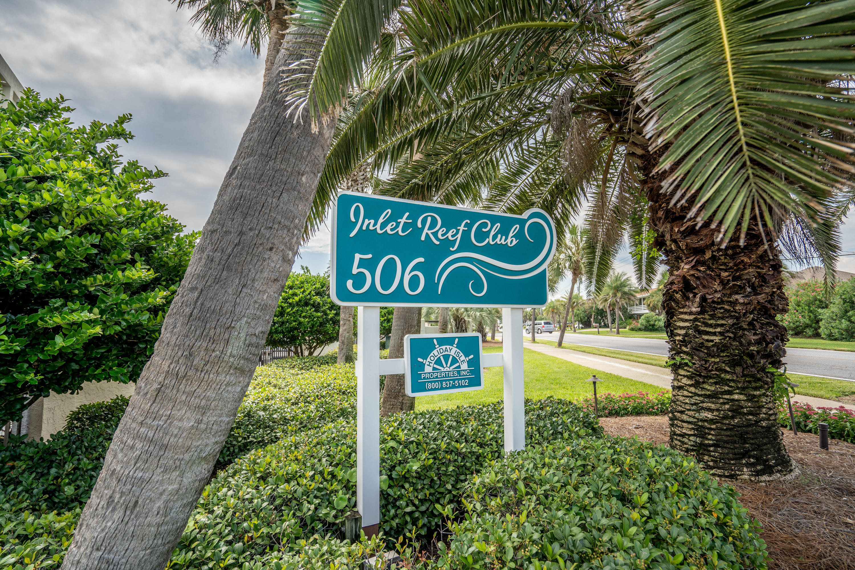 INLET REEF CLUB CONDO - Residential