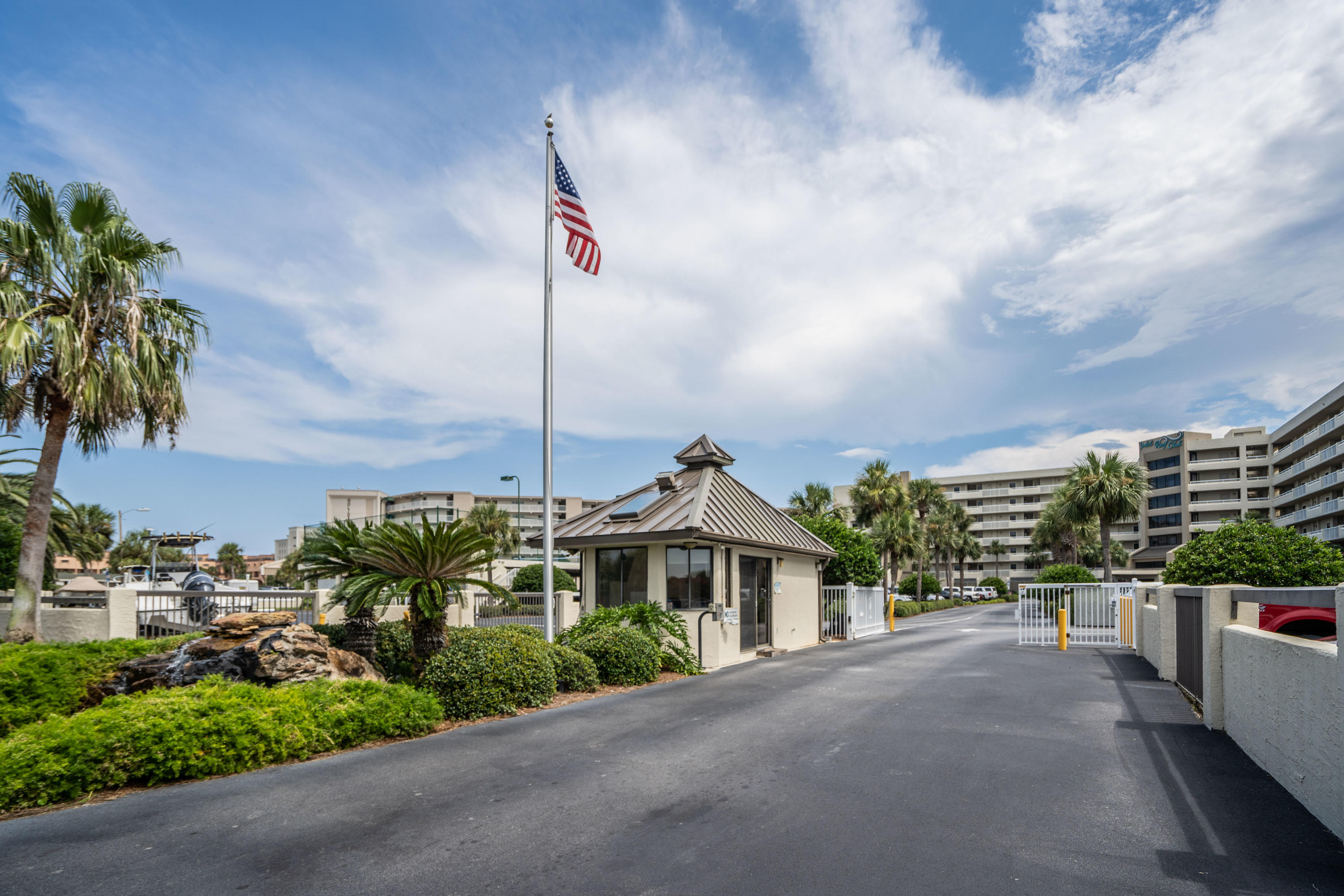 INLET REEF CLUB CONDO - Residential