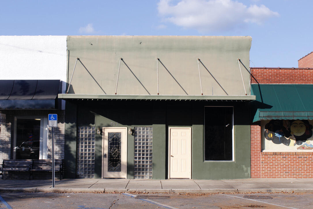 Here is your opportunity to own a commercial building on Baldwin Ave in downtown Historic DeFuniak Springs. Property adjoins the Chautauqua Theater. Currently the only commercial building for sale on Baldwin Ave.