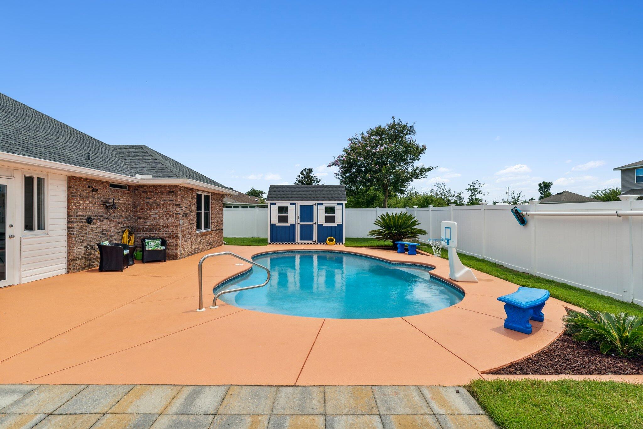 MAGNOLIA MEADOWS - Residential