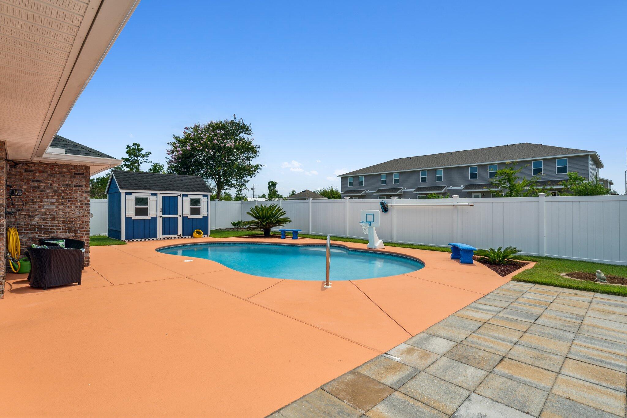 MAGNOLIA MEADOWS - Residential