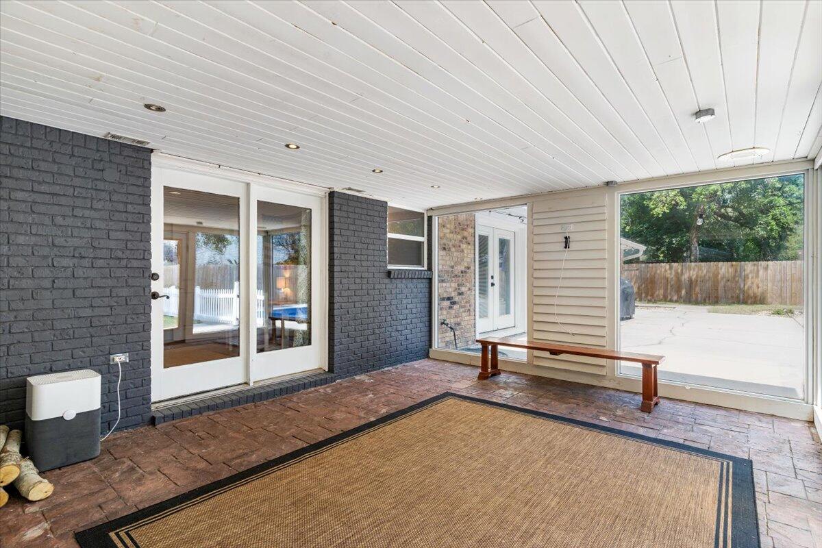 RAINTREE ESTATES - Residential