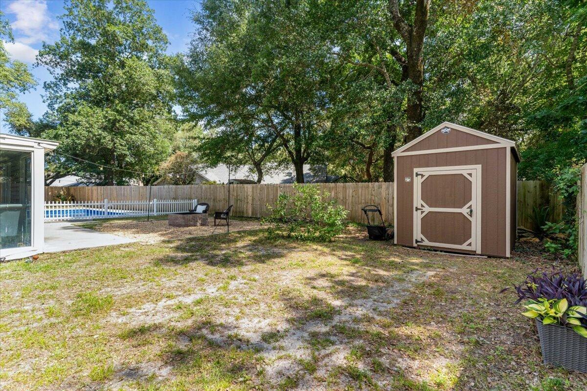 RAINTREE ESTATES - Residential