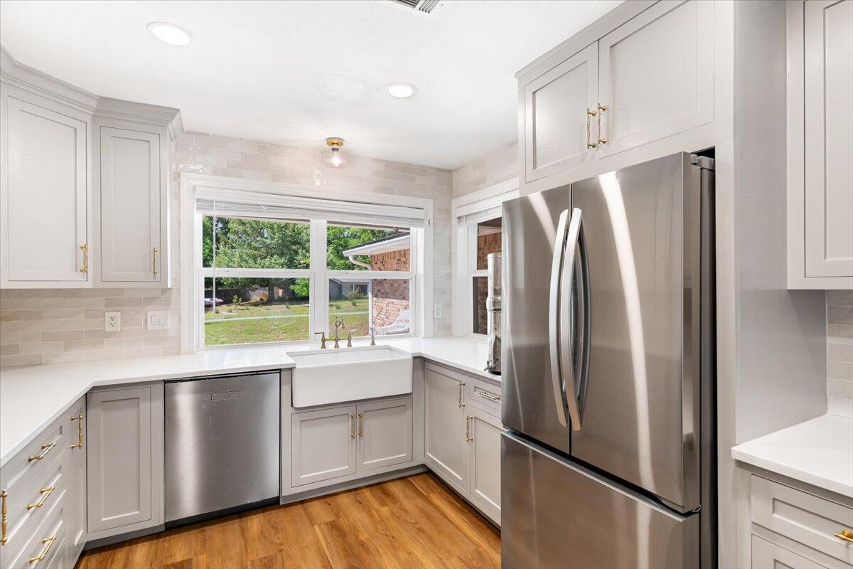 RAINTREE ESTATES - Residential