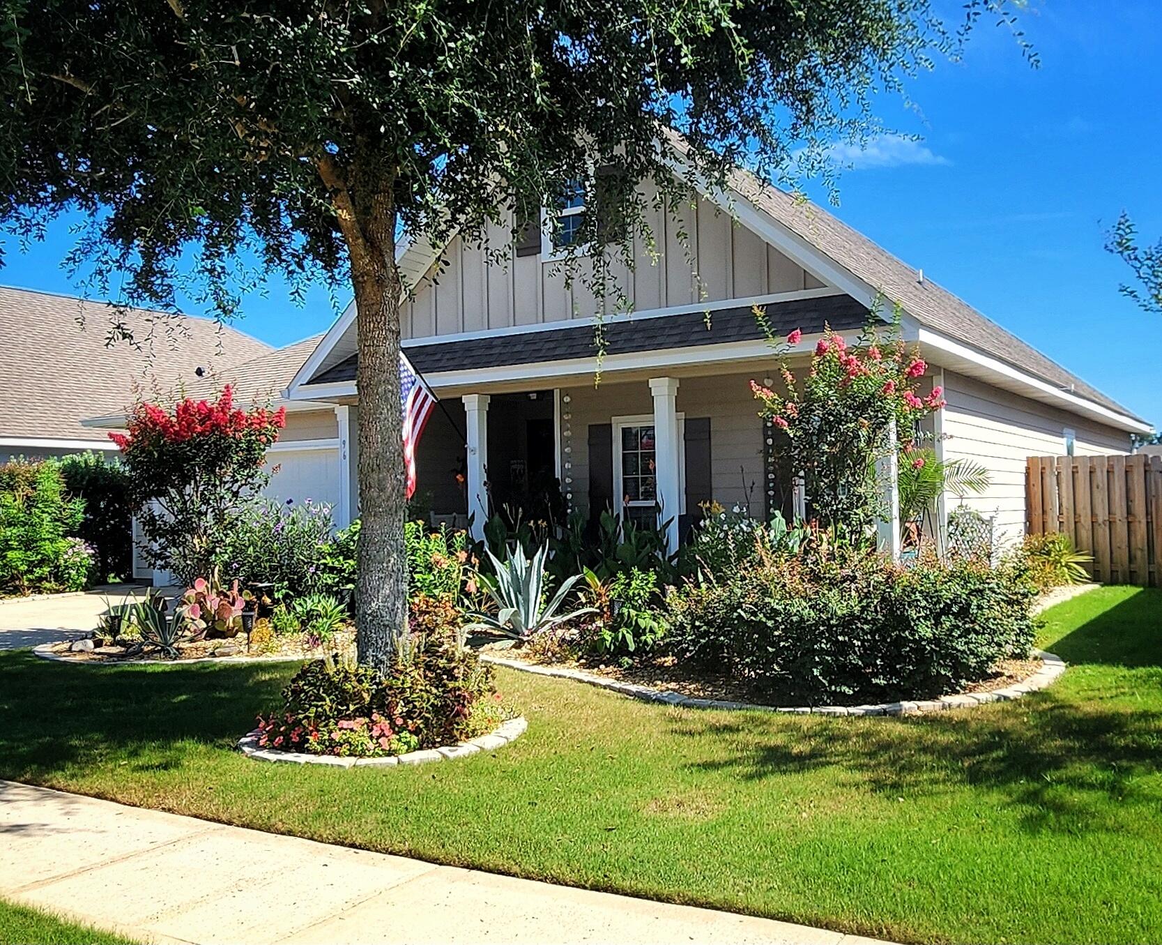 HAMMOCK BAY - Residential
