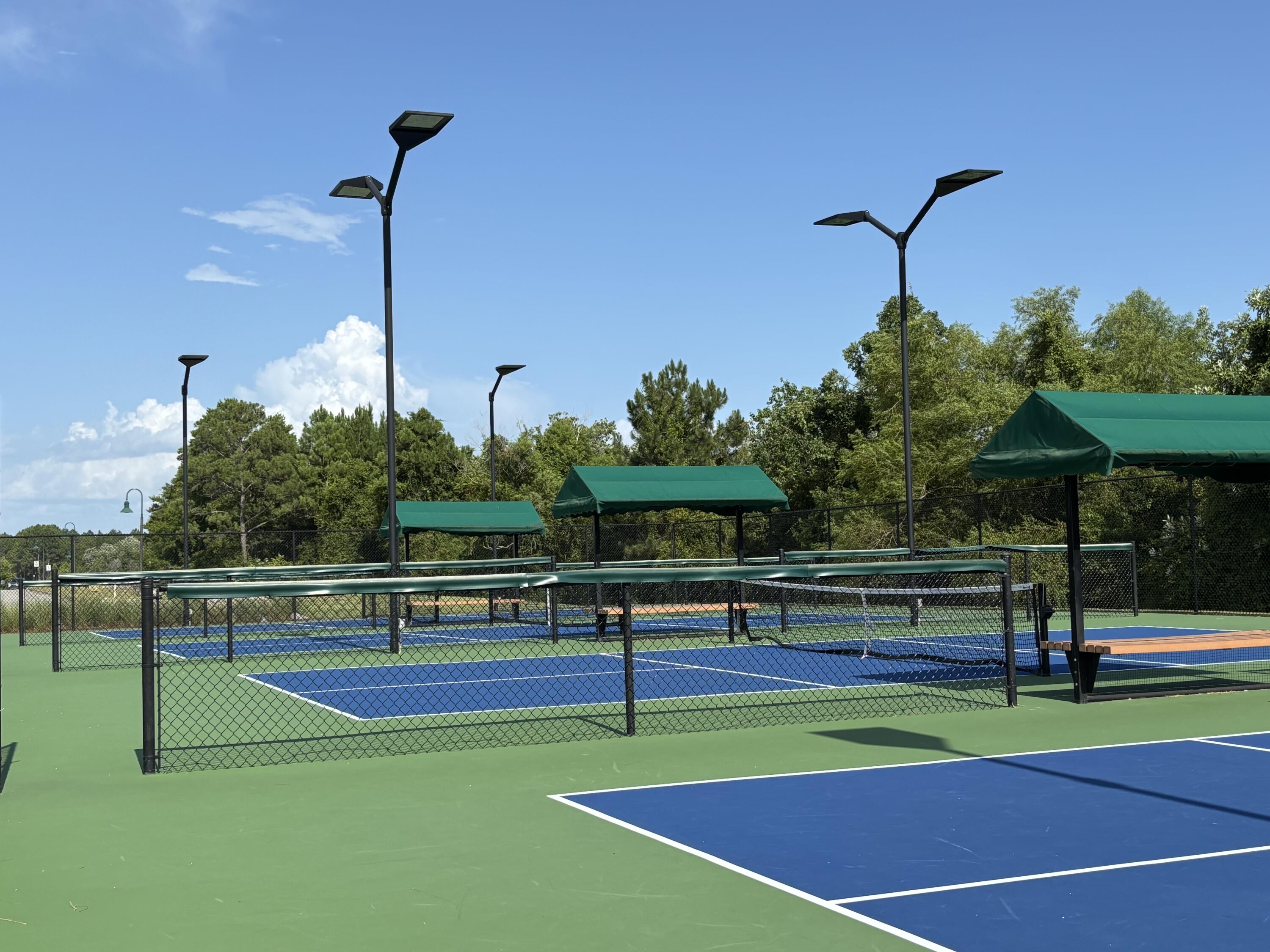 HAMMOCK BAY - Residential