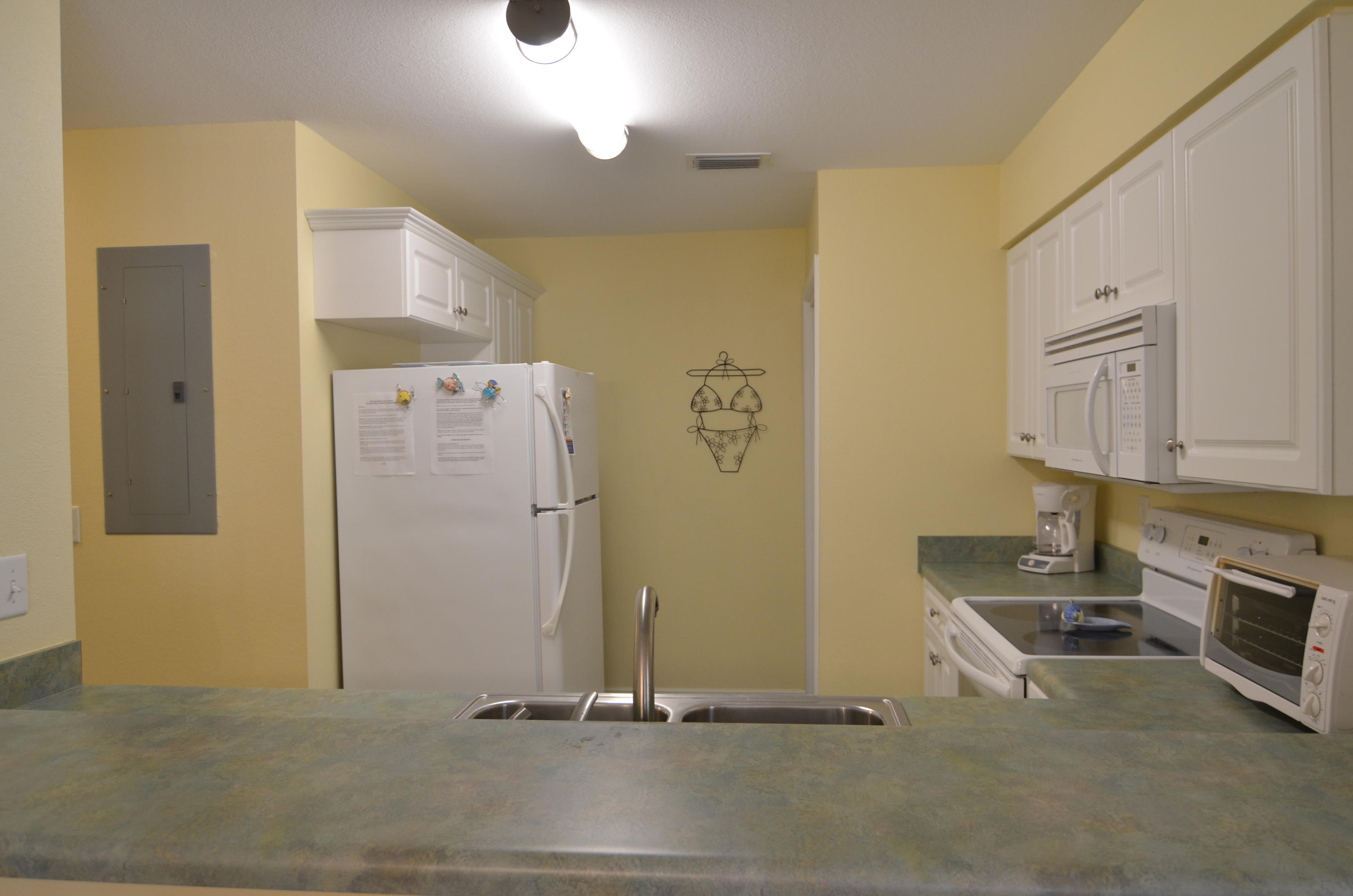 BEACHVIEW CONDOMINIUM - Residential