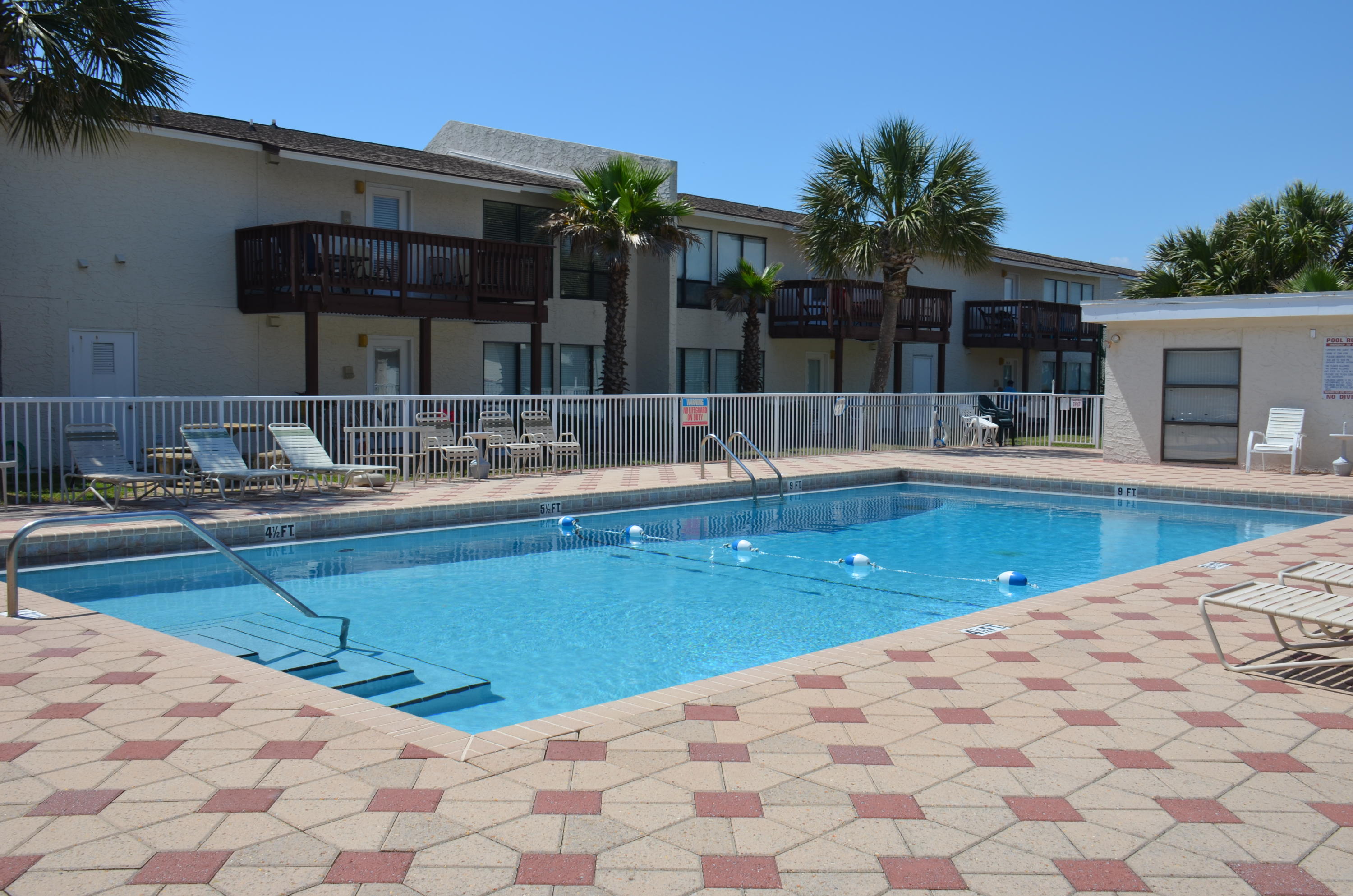 BEACHVIEW CONDOMINIUM - Residential