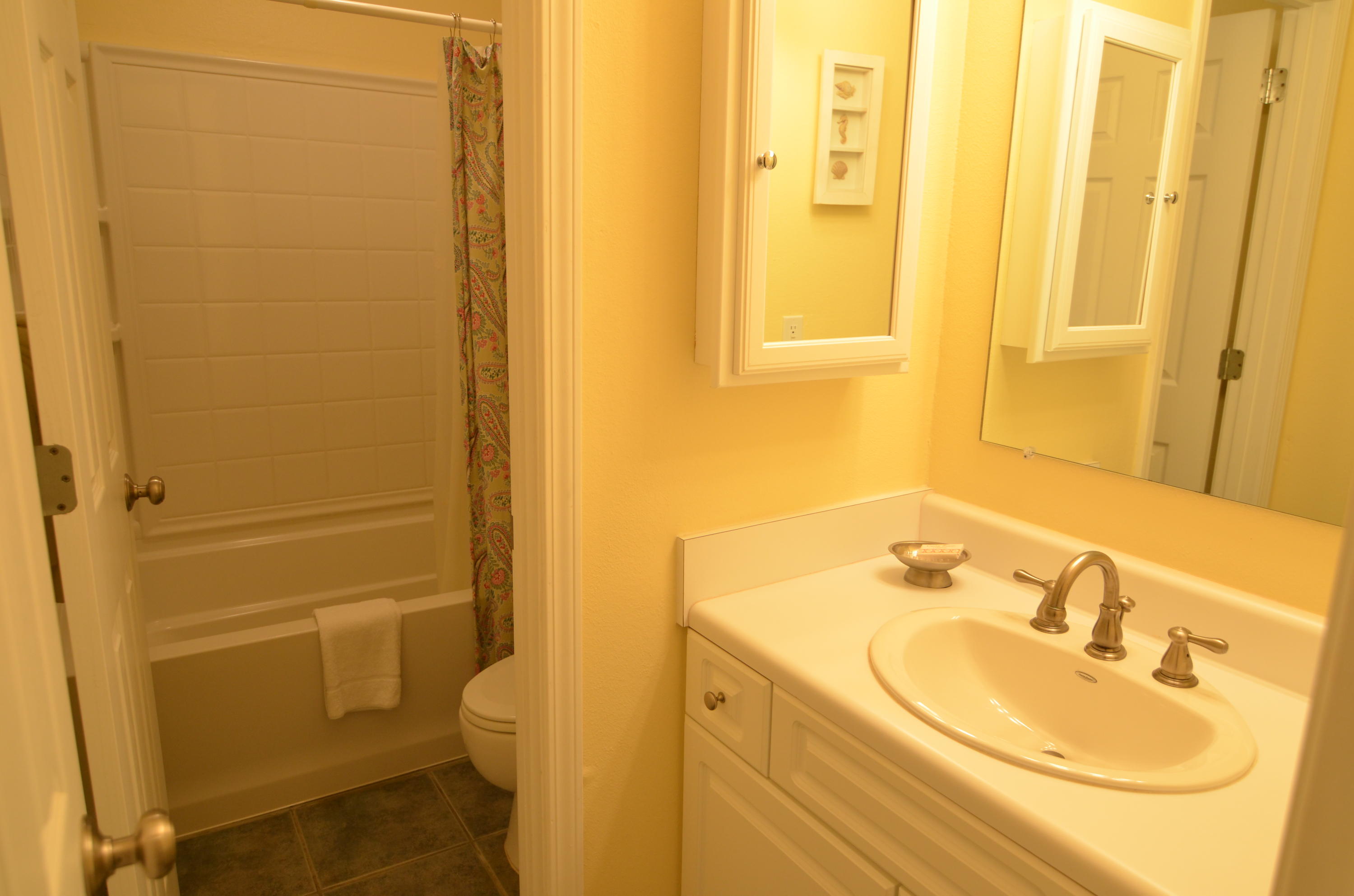 BEACHVIEW CONDOMINIUM - Residential