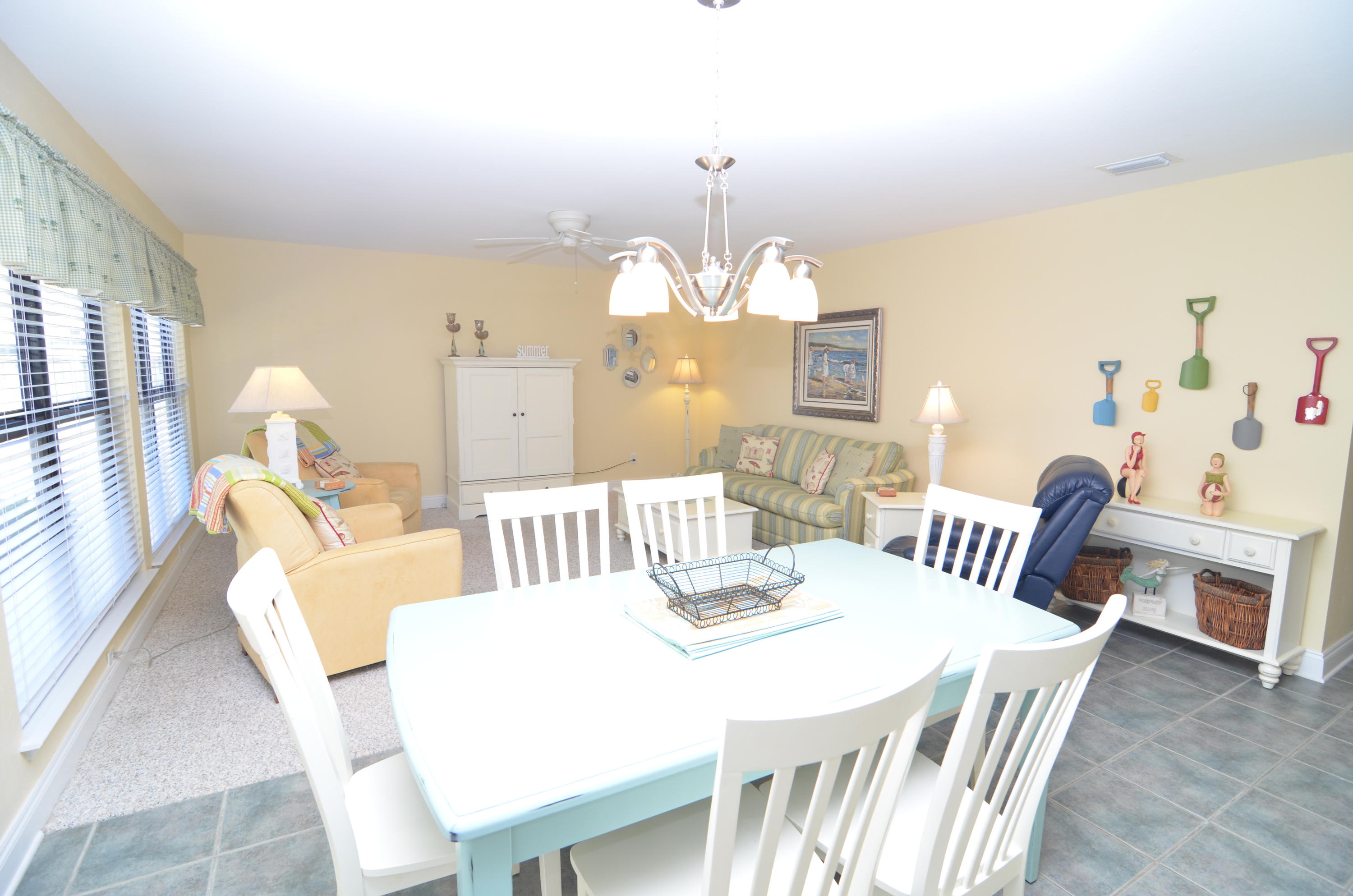 BEACHVIEW CONDOMINIUM - Residential