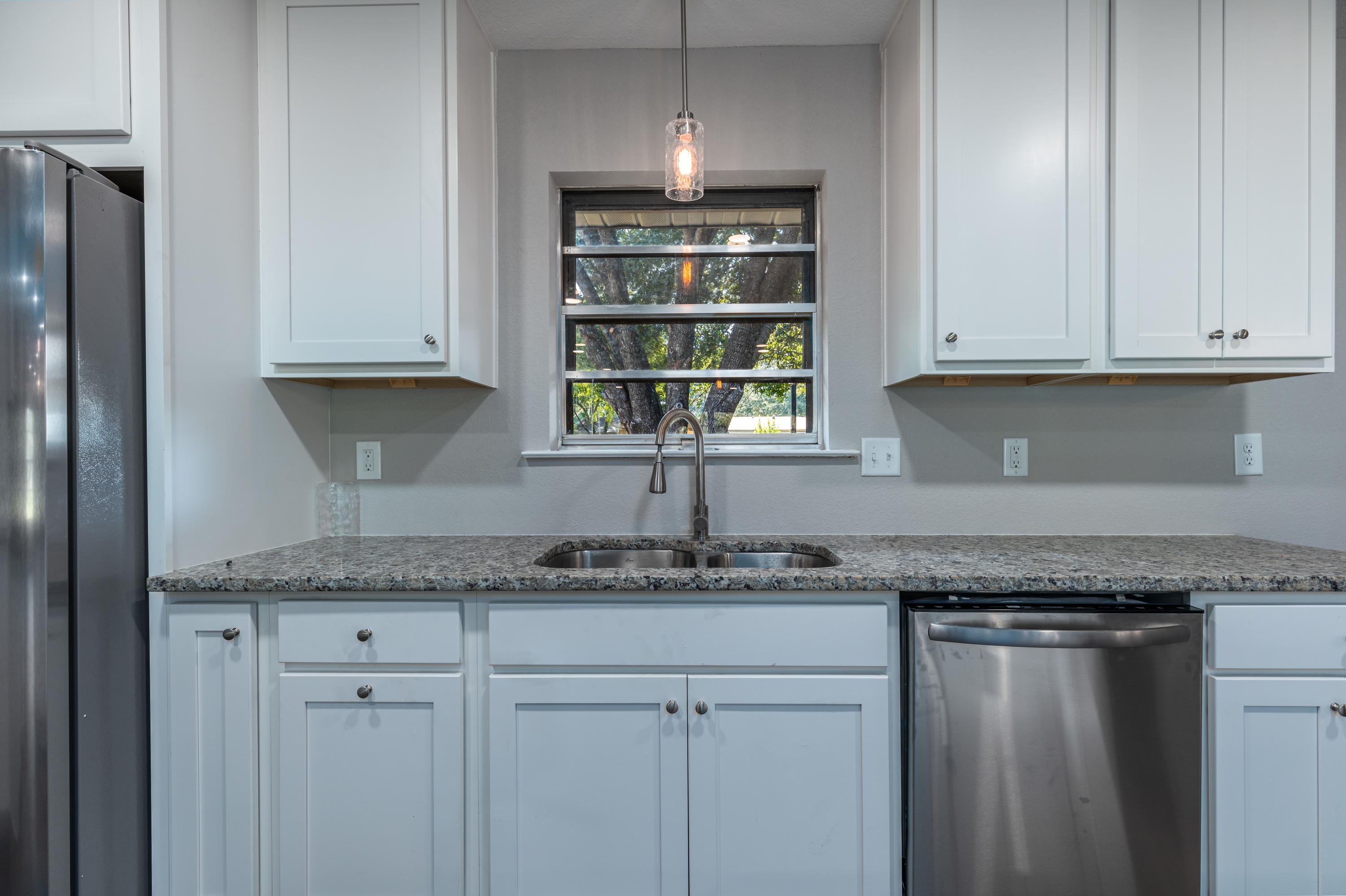 COUNTRY CLUB ESTATES 1ST ADDN - Residential