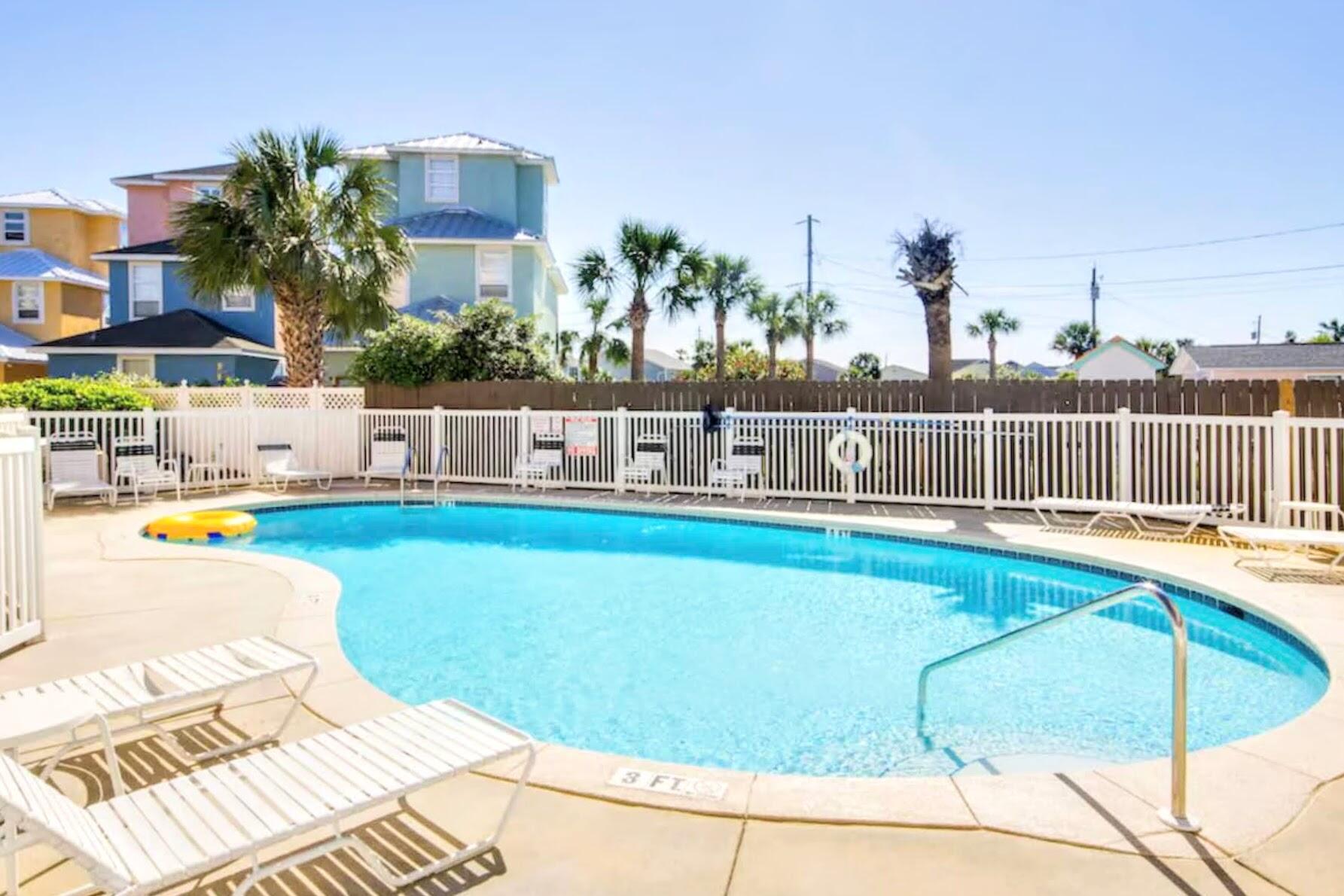 CASA DEL MAR - Residential