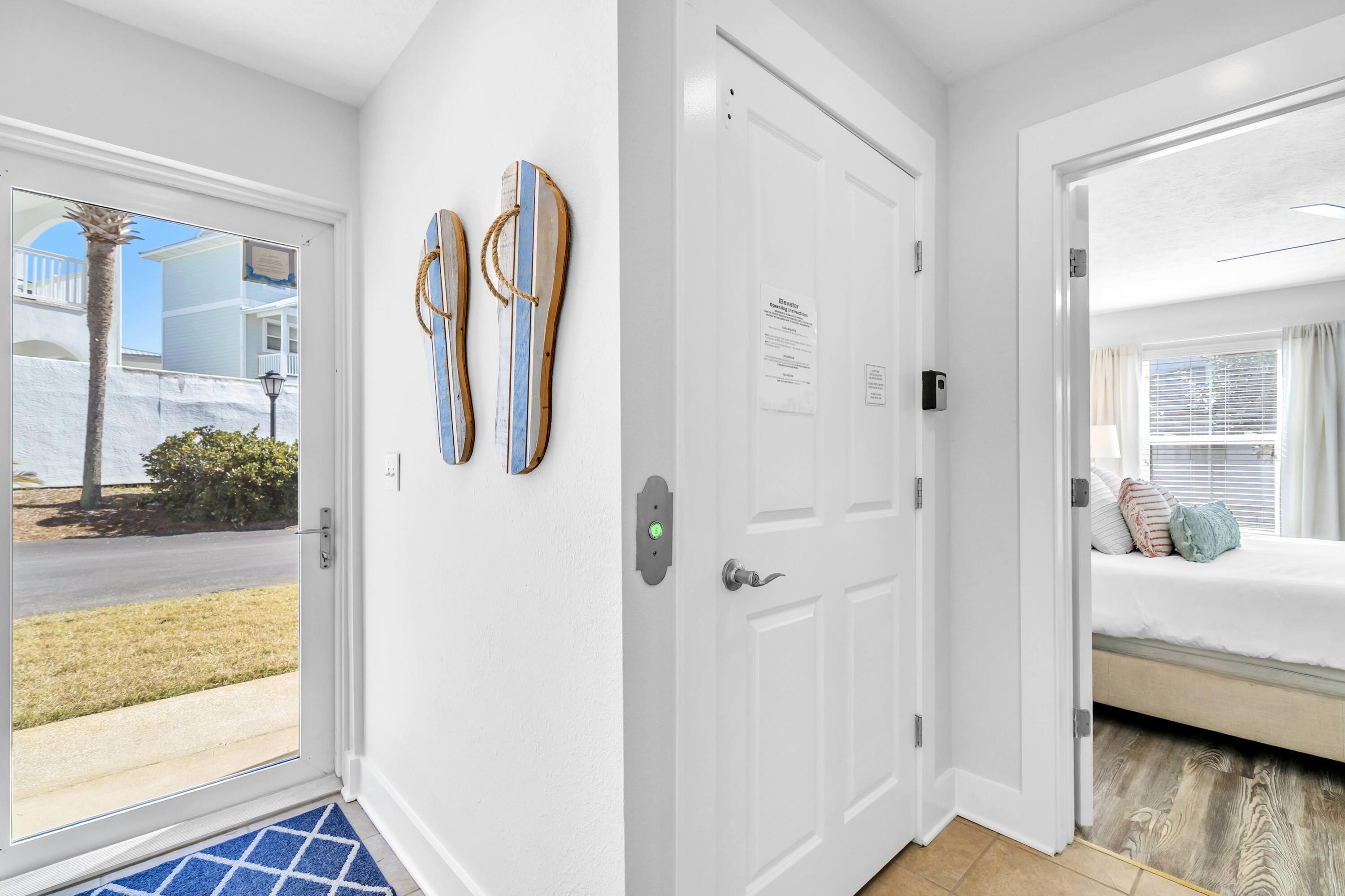 CASA DEL MAR - Residential