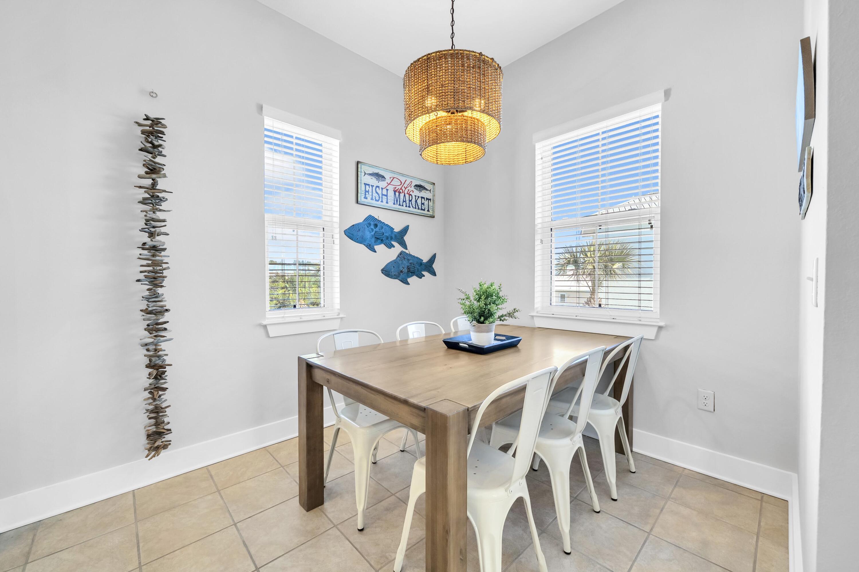 CASA DEL MAR - Residential