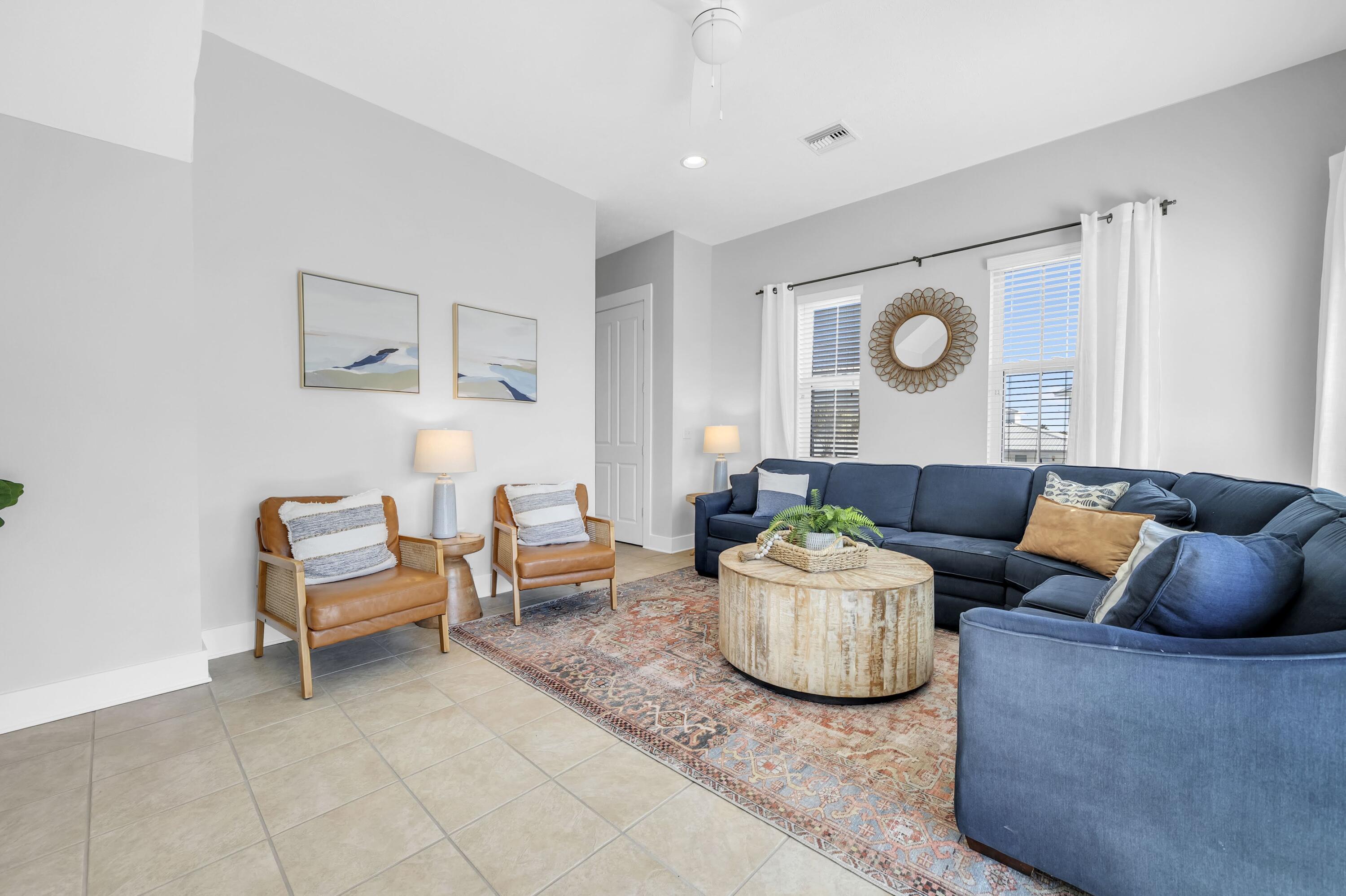 CASA DEL MAR - Residential