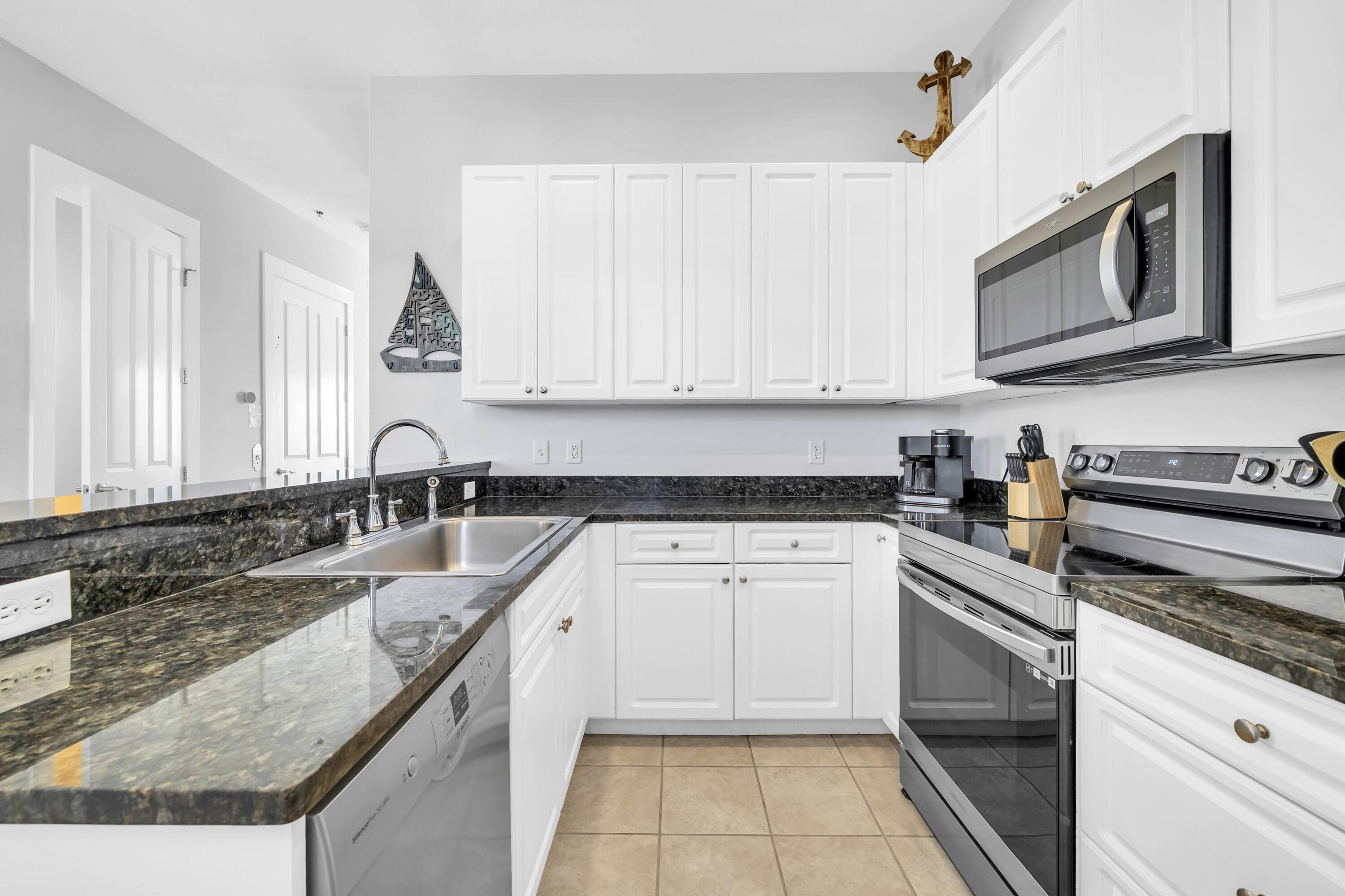 CASA DEL MAR - Residential