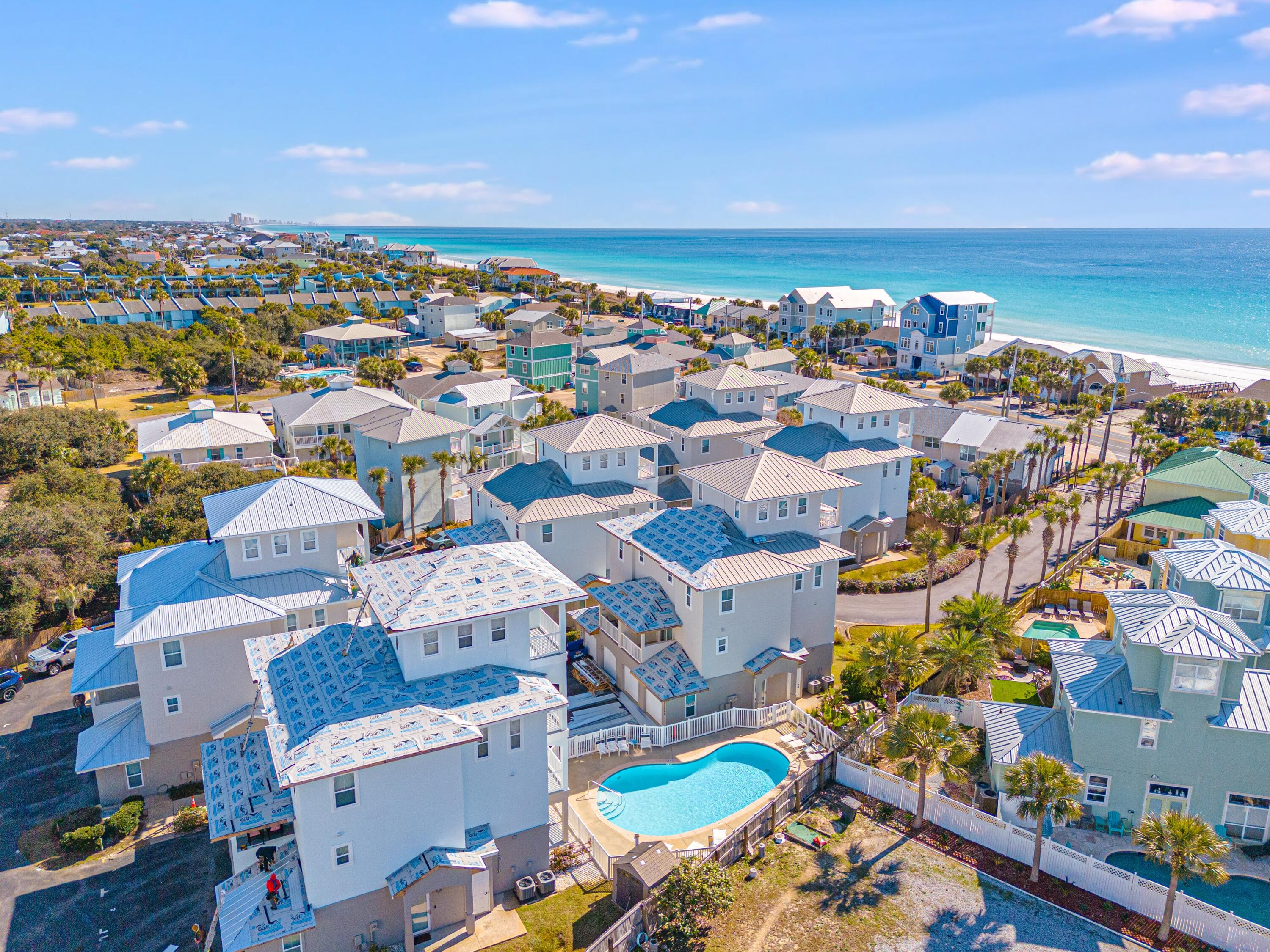 CASA DEL MAR - Residential