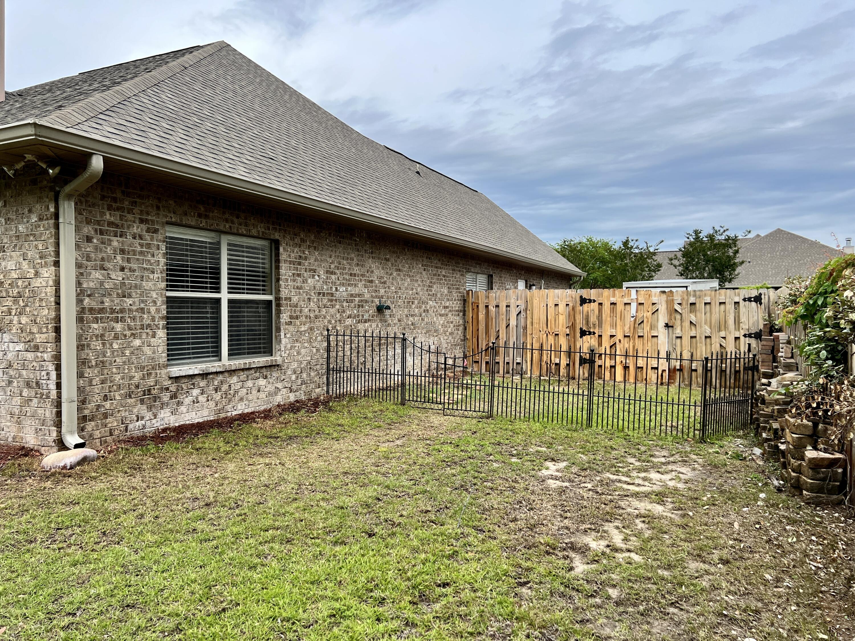 MUSSETT BAYOU ESTATES - Residential