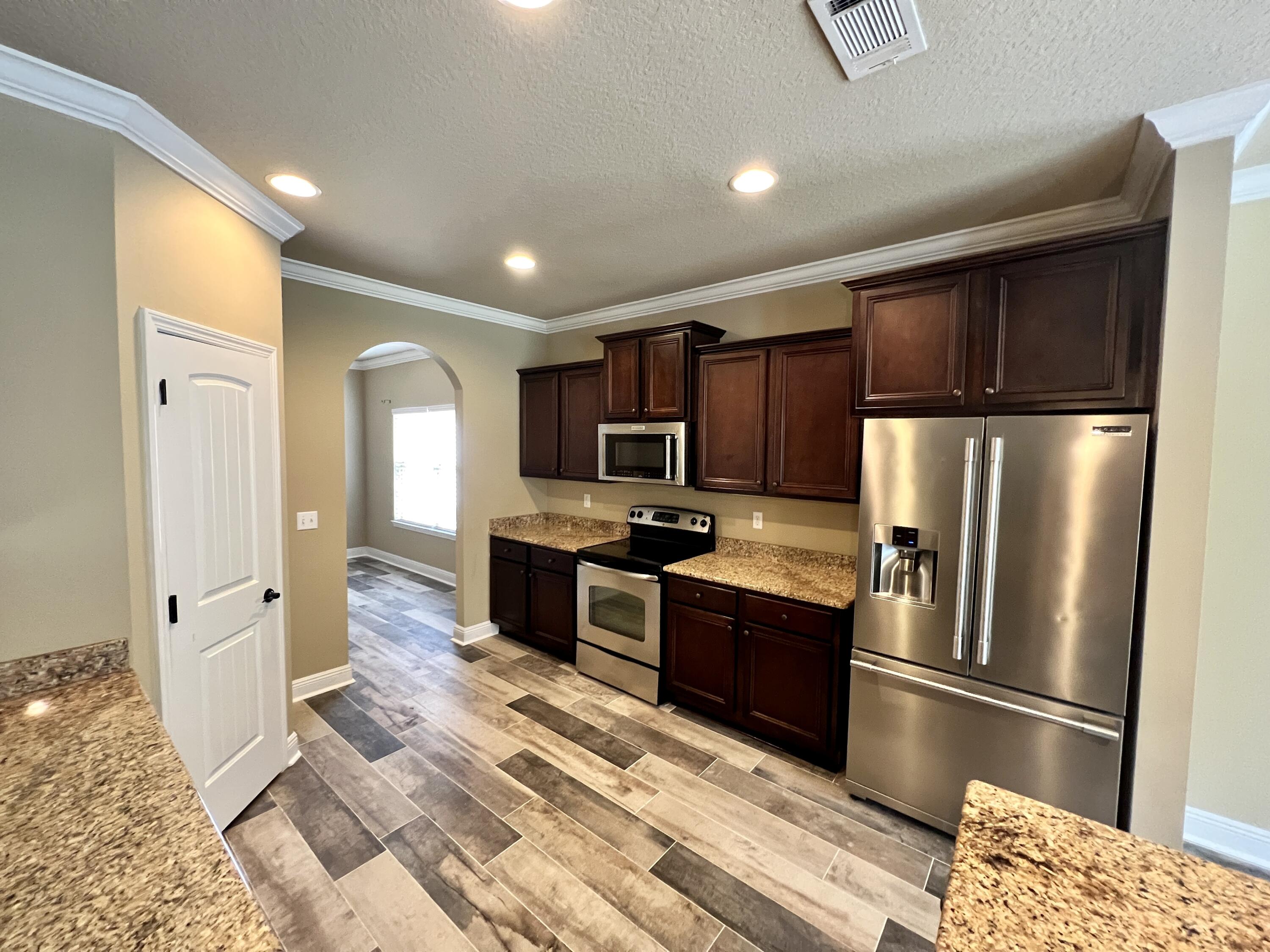 MUSSETT BAYOU ESTATES - Residential