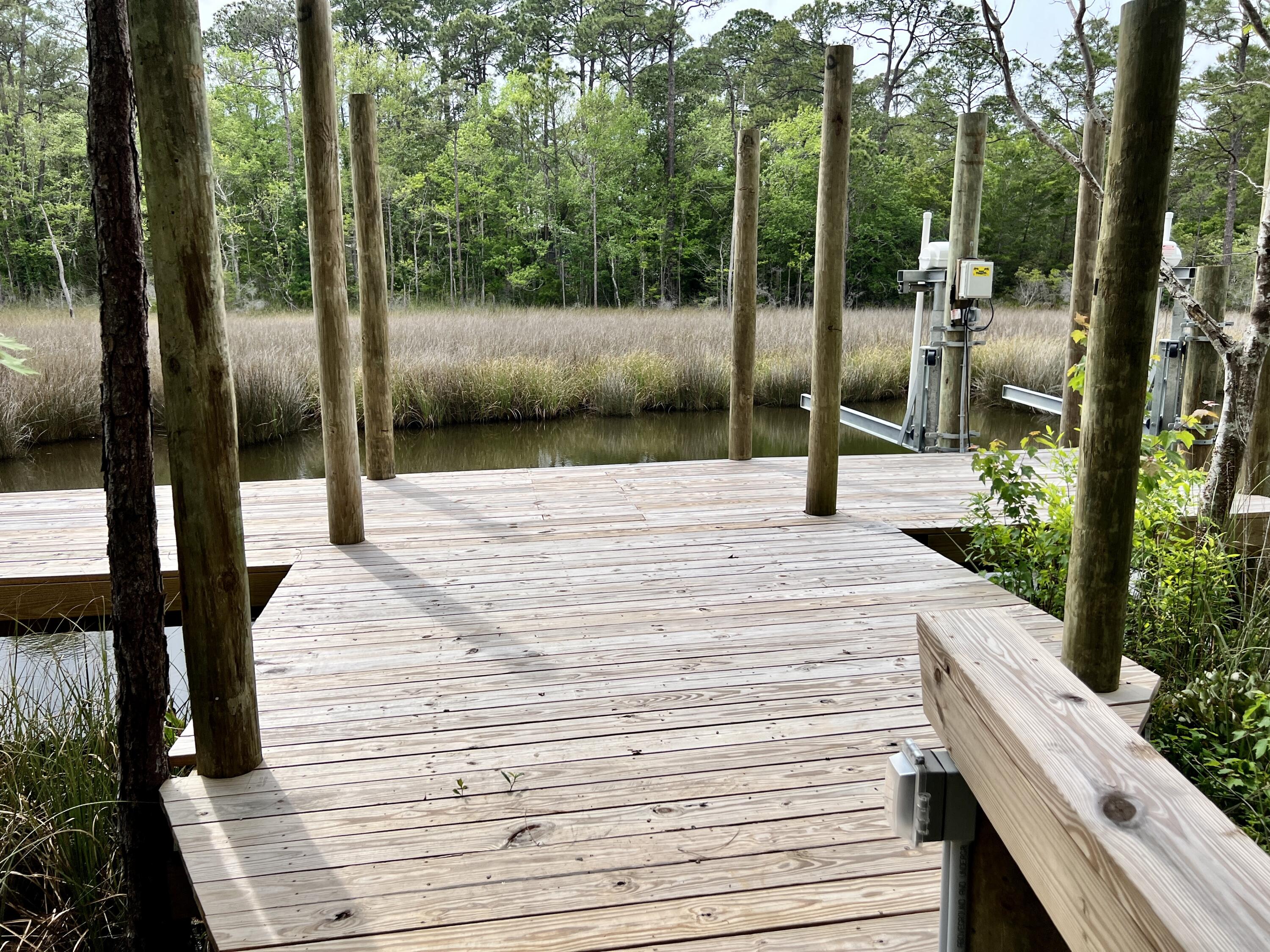 MUSSETT BAYOU ESTATES - Residential