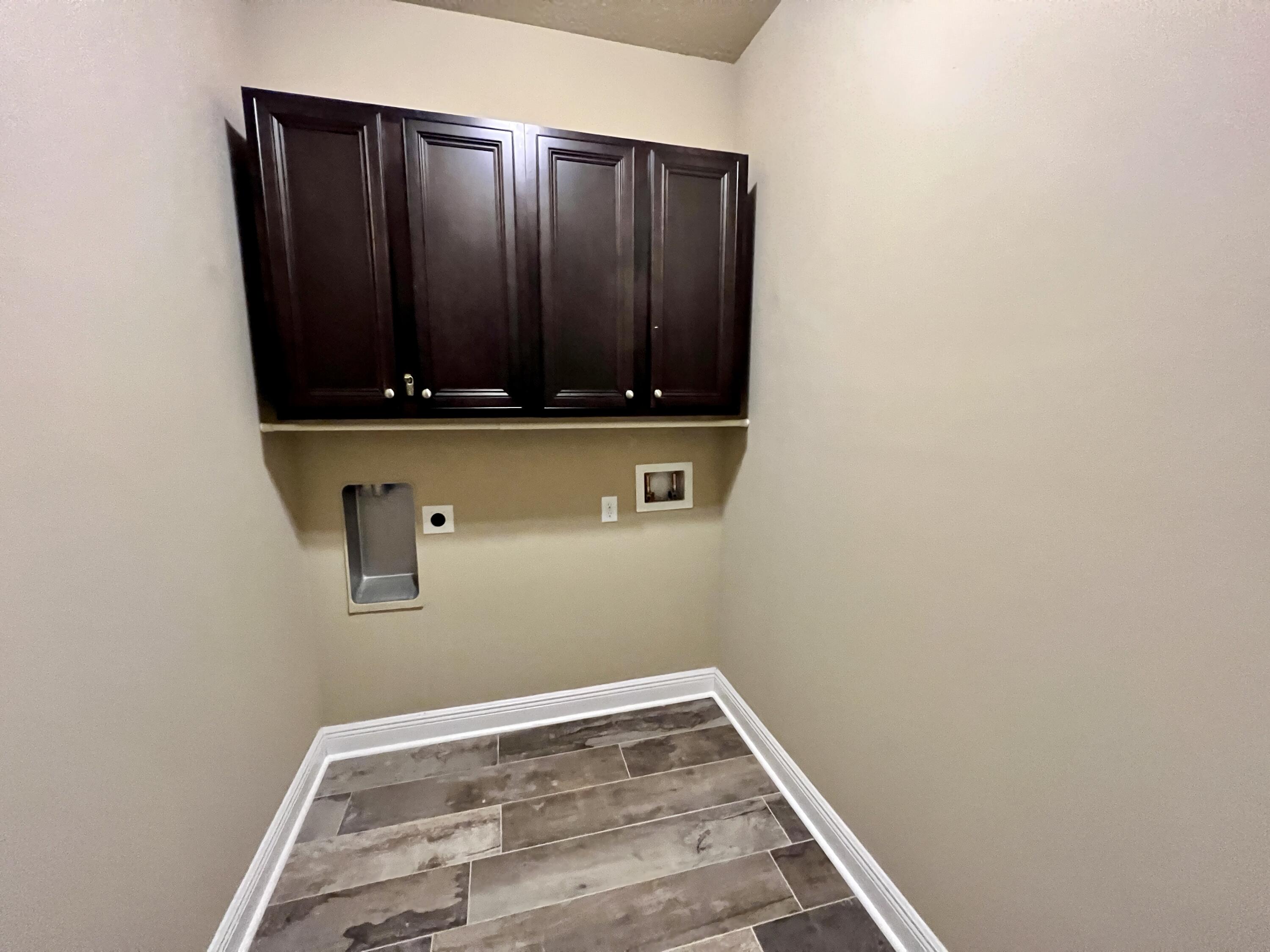 MUSSETT BAYOU ESTATES - Residential