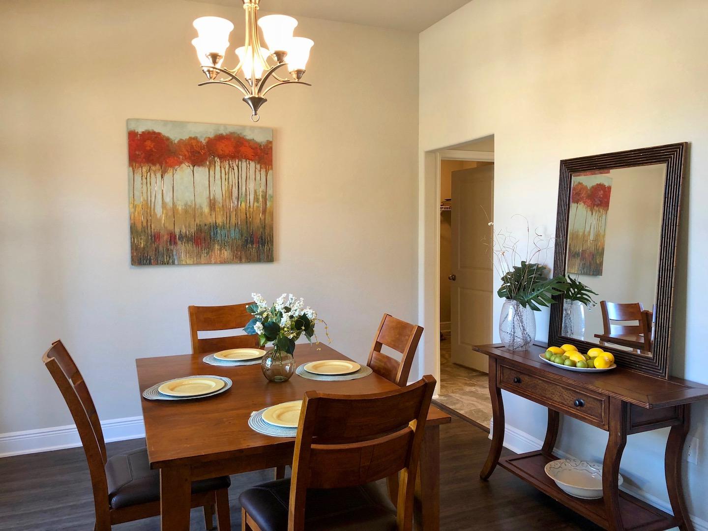 FOX VALLEY - Residential