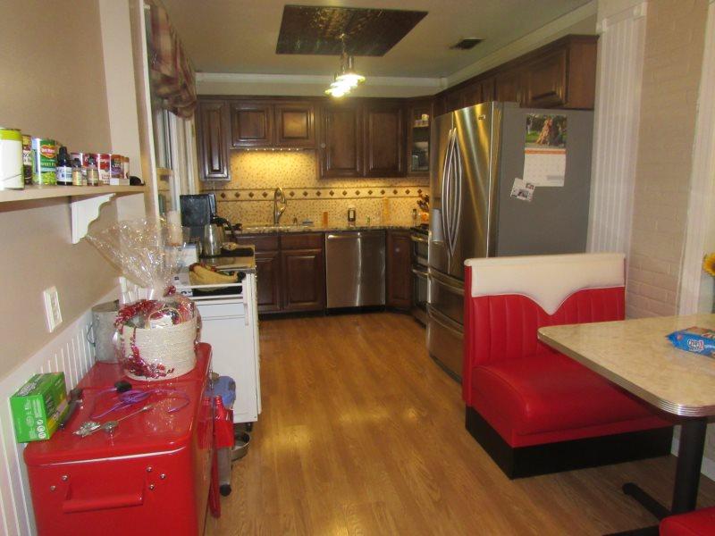 Garnier Beach - Residential