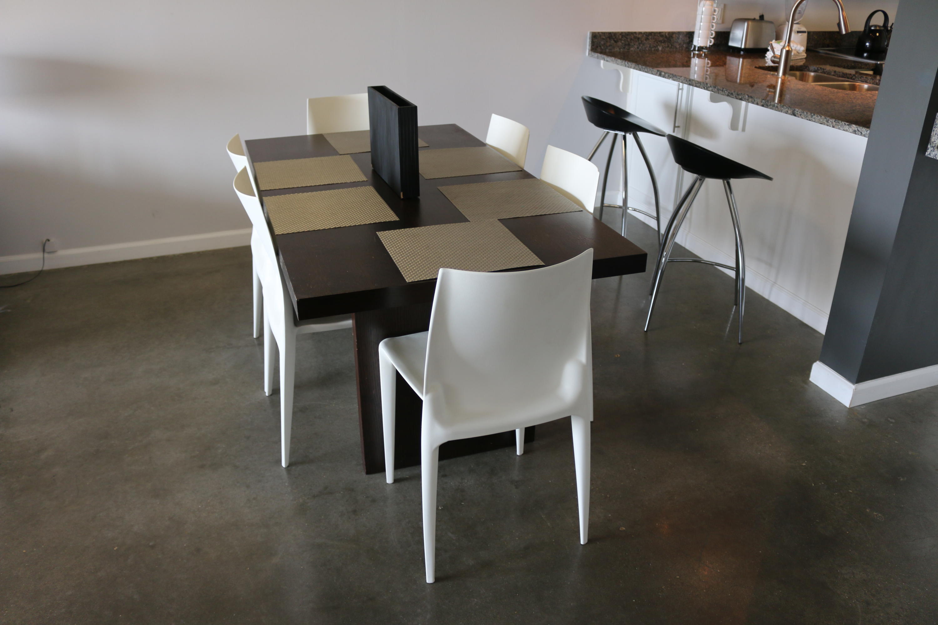 ISLANDER CONDO PH 2 - Residential