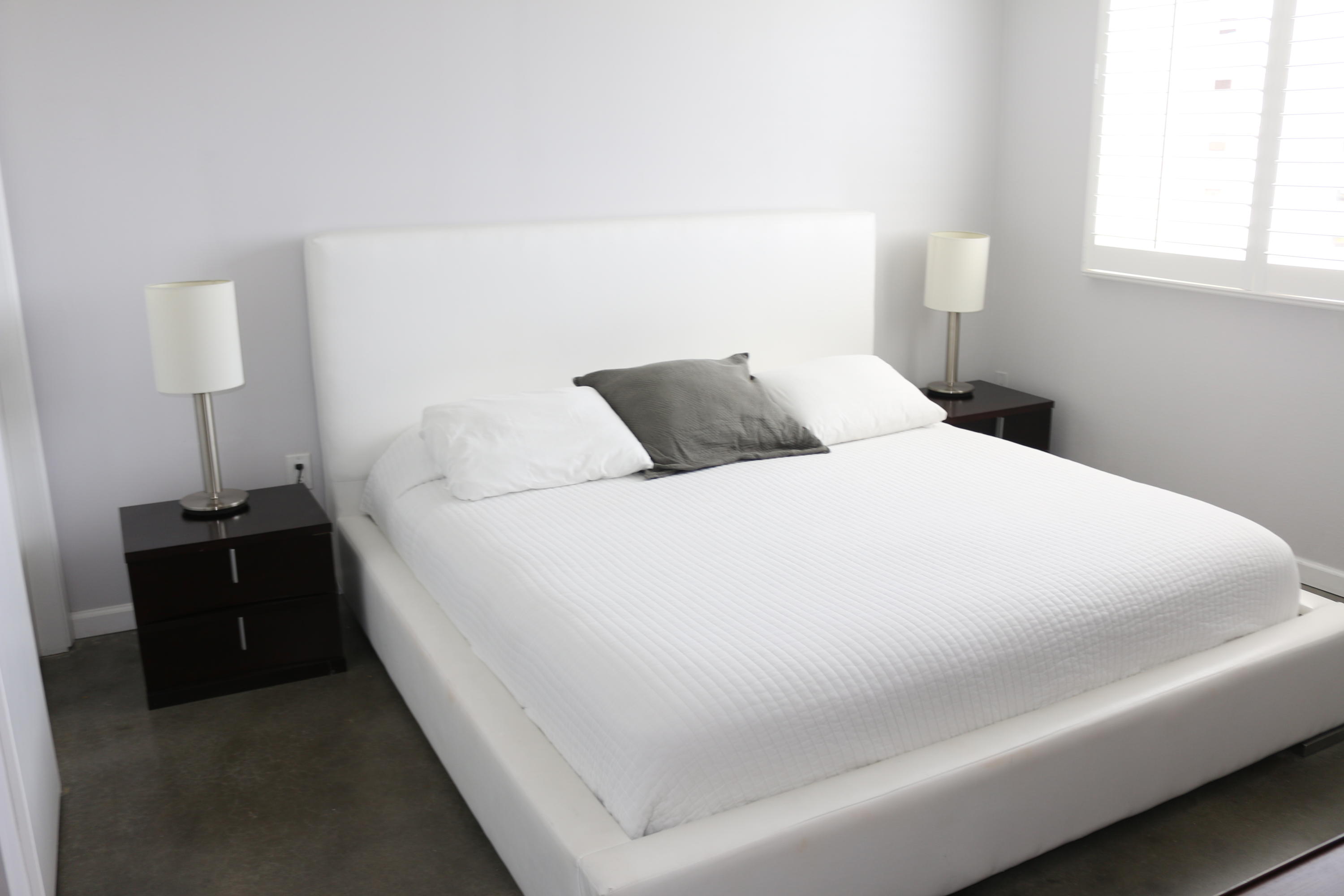 ISLANDER CONDO PH 2 - Residential