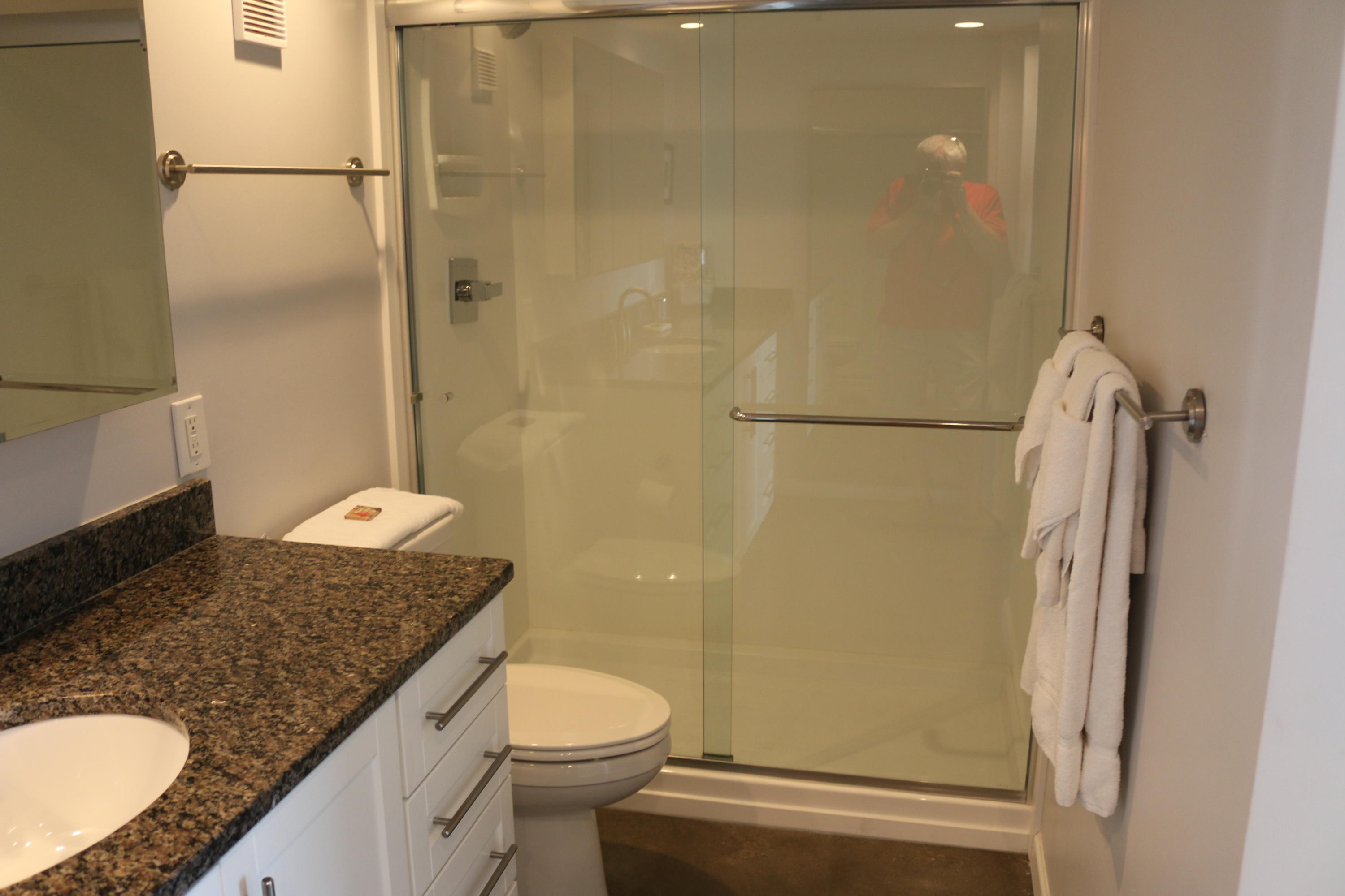 ISLANDER CONDO PH 2 - Residential