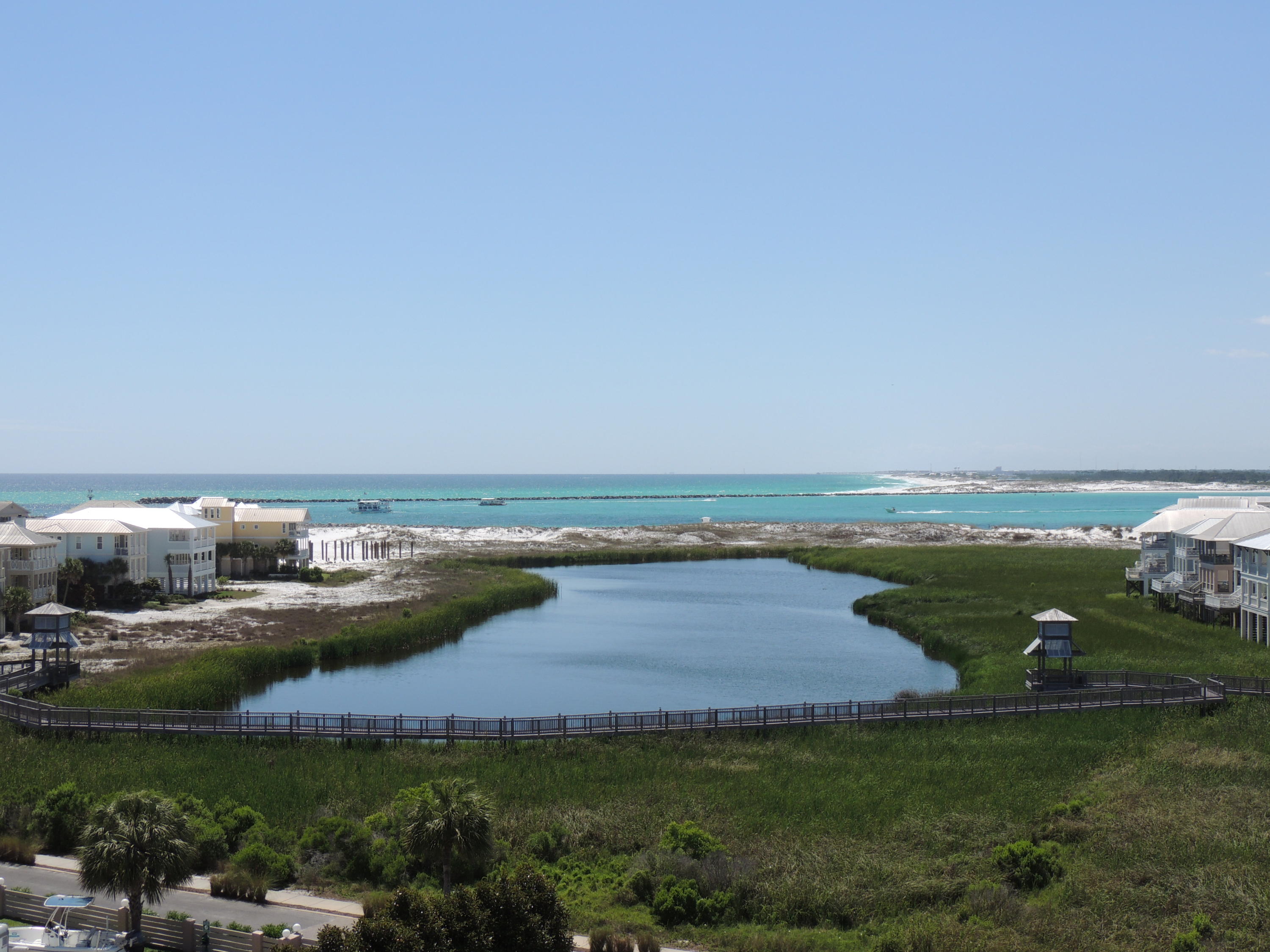 ISLANDER CONDO PH 2 - Residential