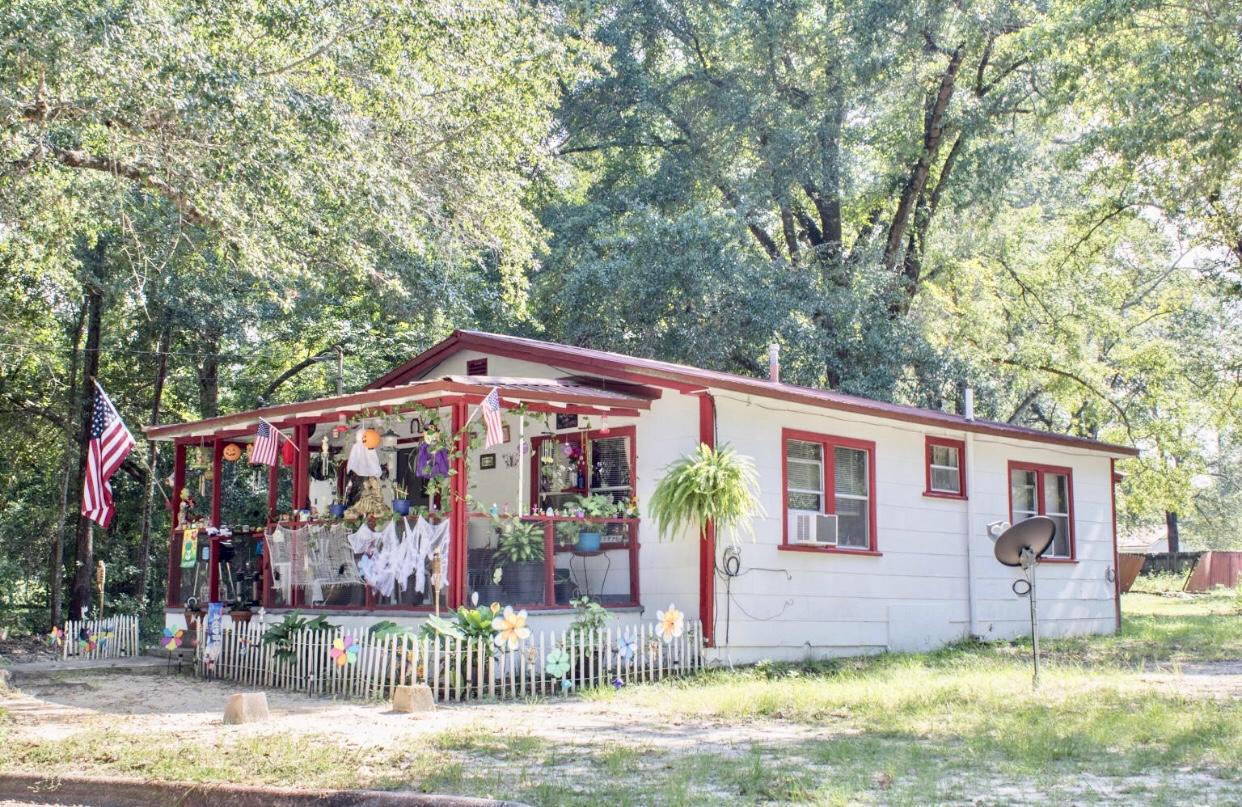 CRESTVIEW - Residential