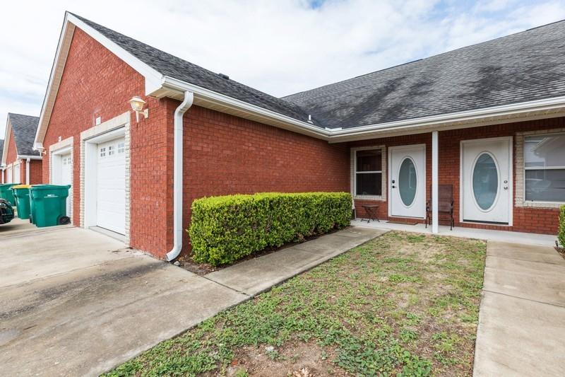 QUAIL LAKE - Residential