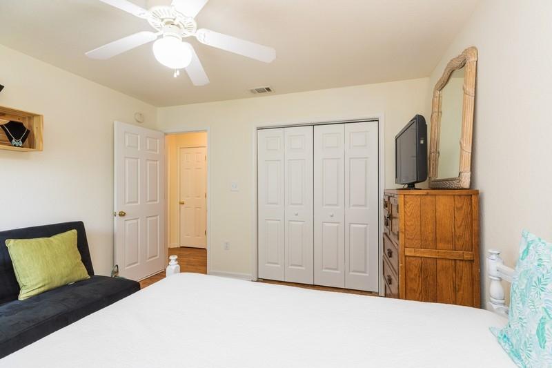 QUAIL LAKE - Residential