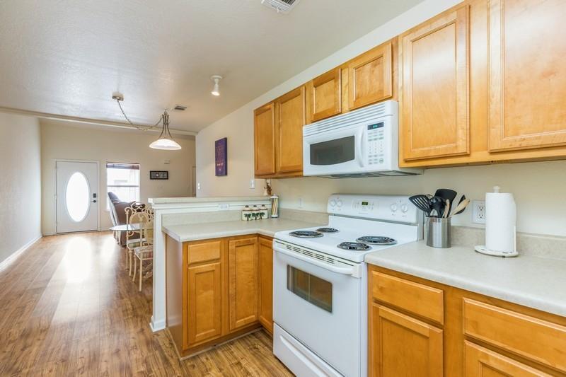 QUAIL LAKE - Residential