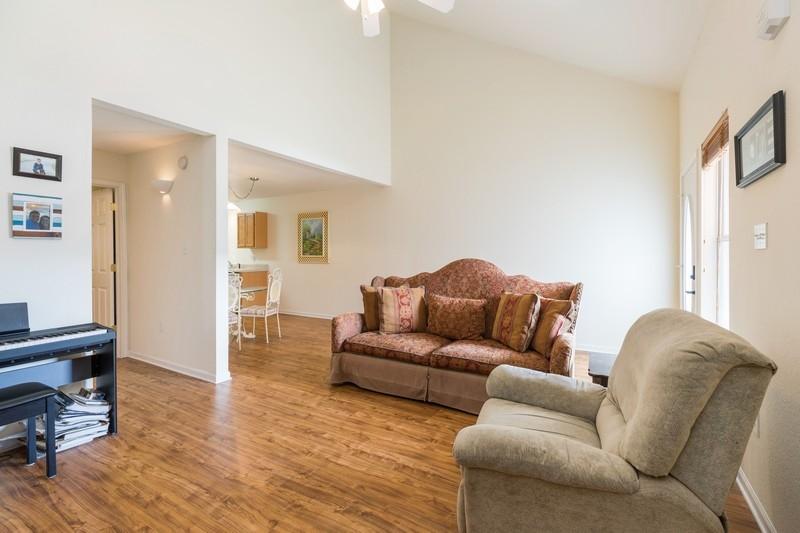 QUAIL LAKE - Residential