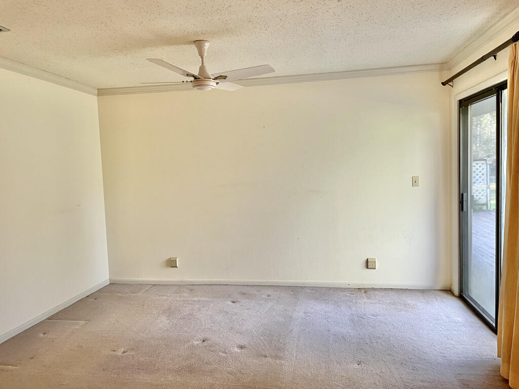 PINE SHORES - Residential