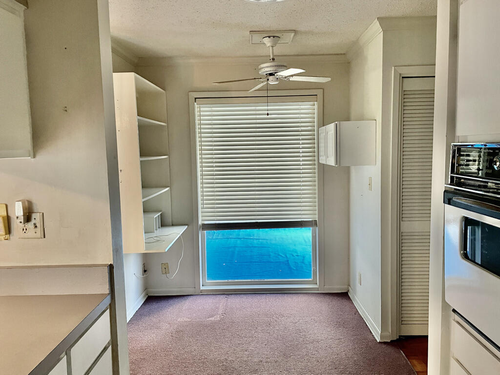 PINE SHORES - Residential