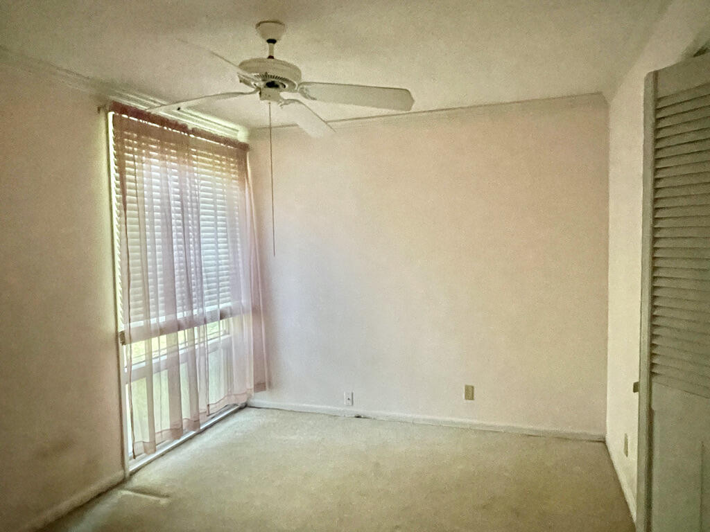 PINE SHORES - Residential