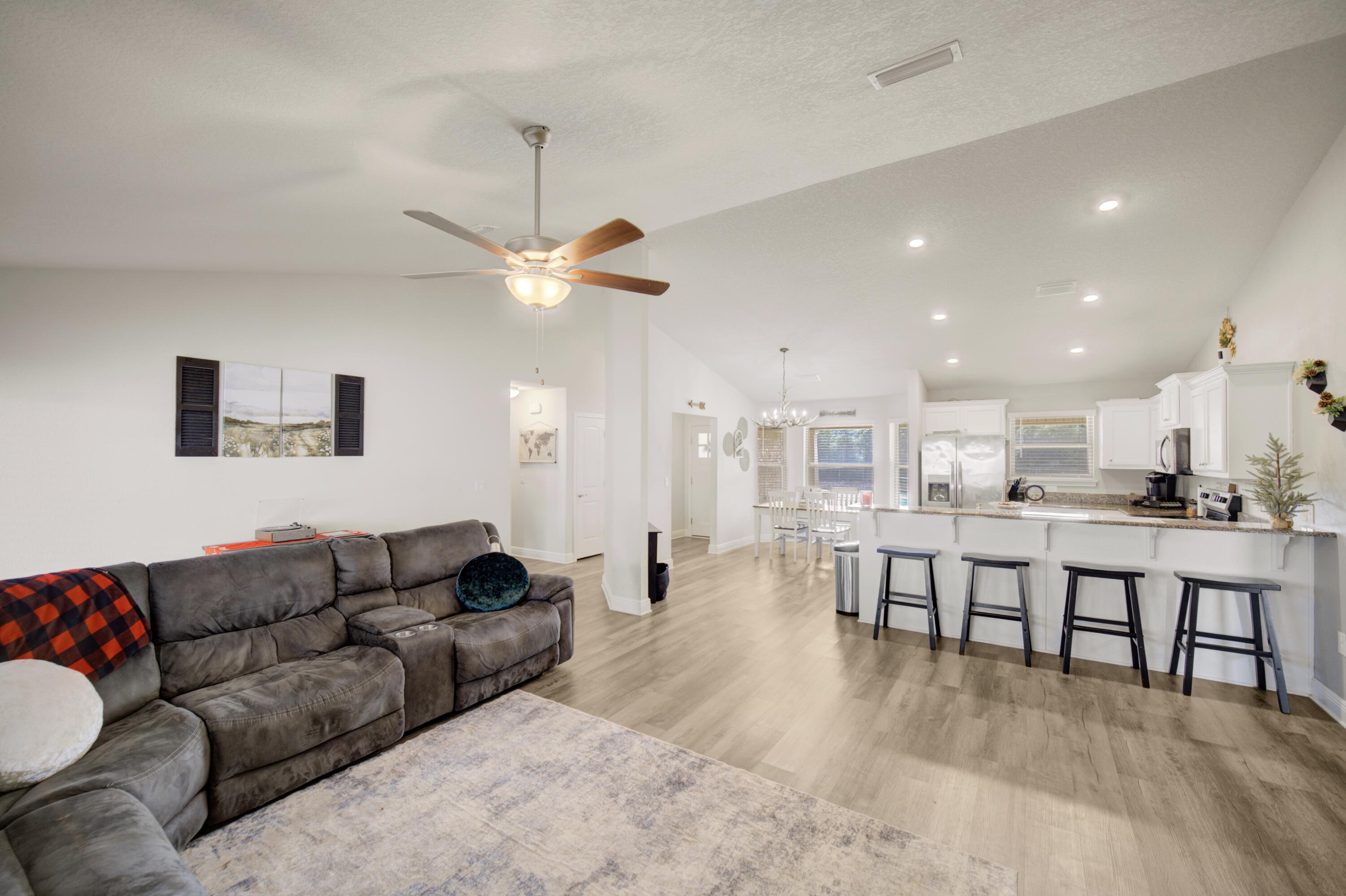 CHARLESTON PLACE - Residential