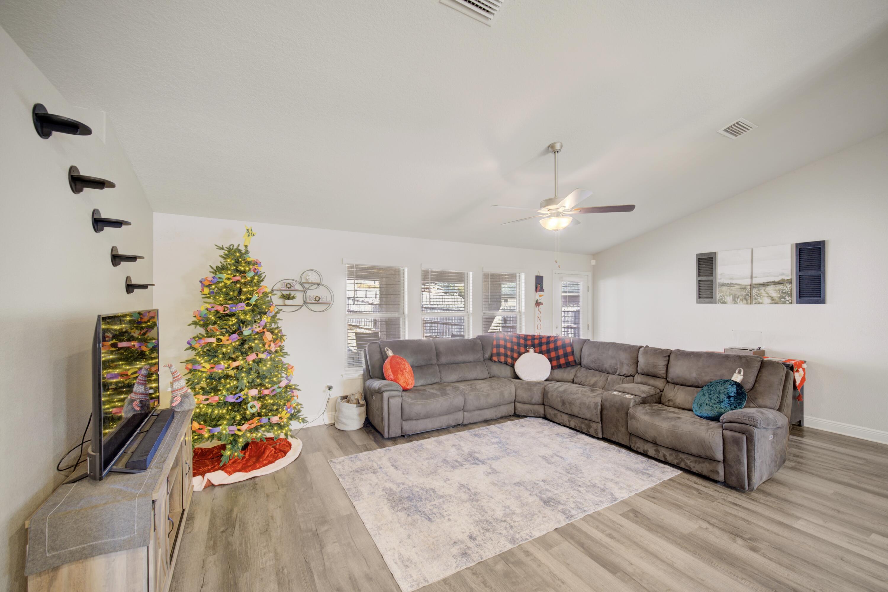 CHARLESTON PLACE - Residential