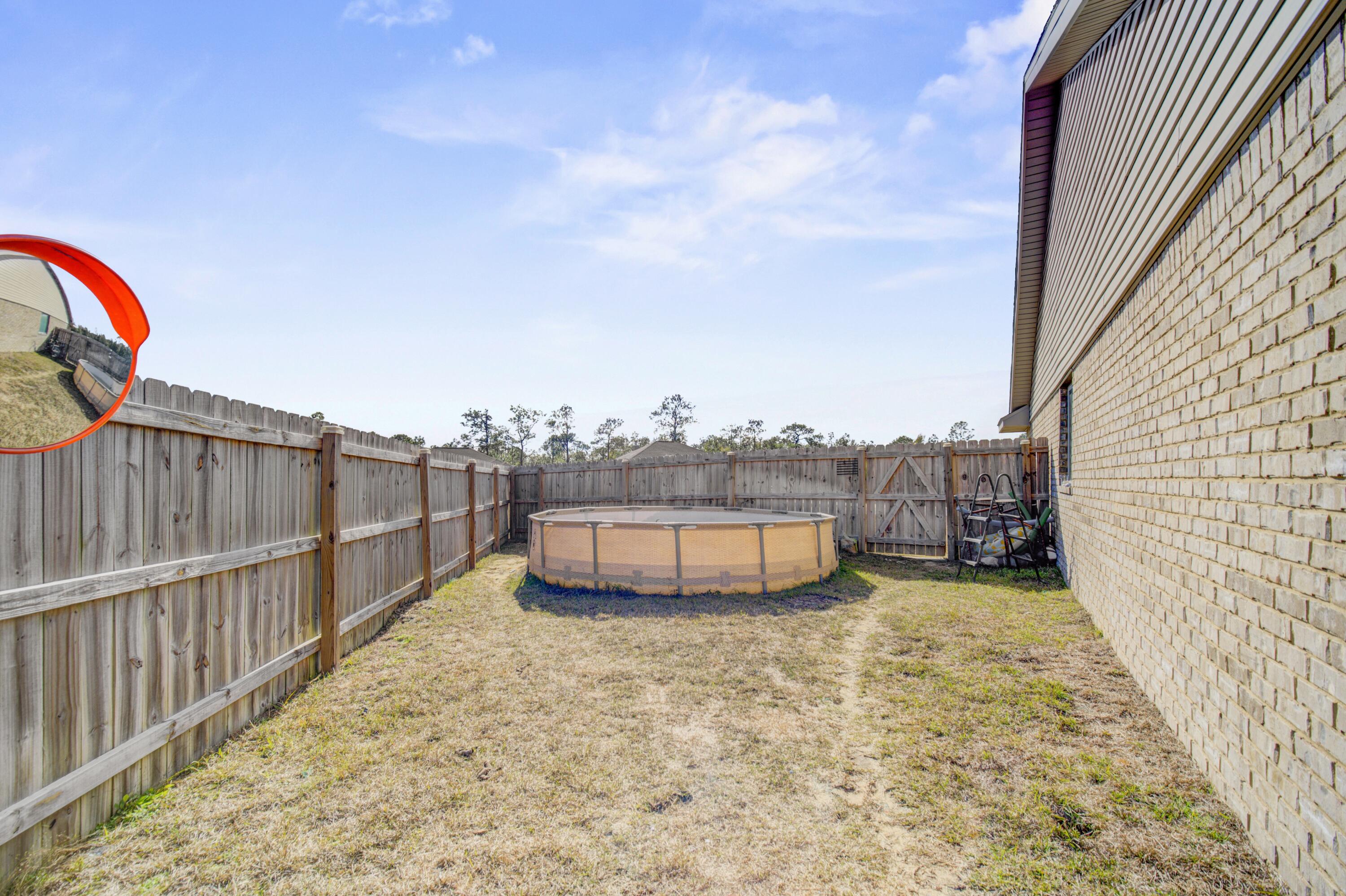 CHARLESTON PLACE - Residential