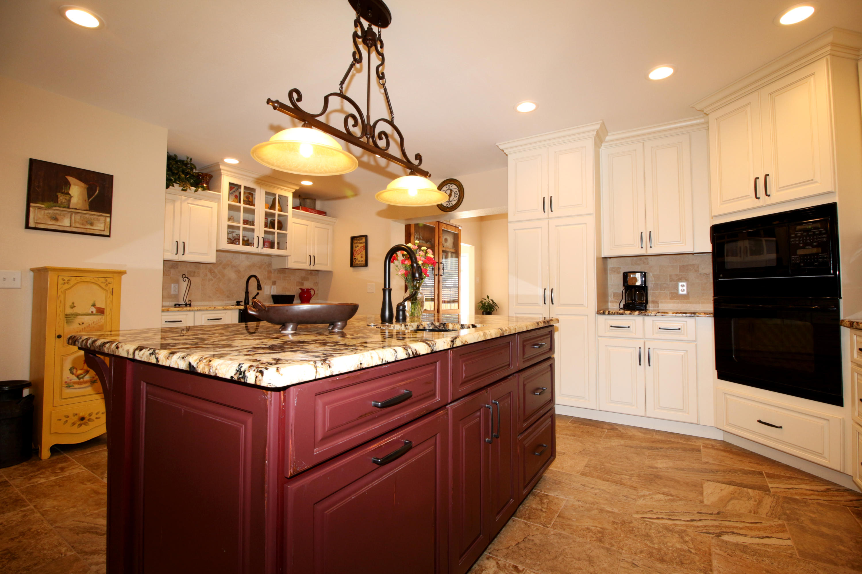 CAROL ANNE MANOR - Residential