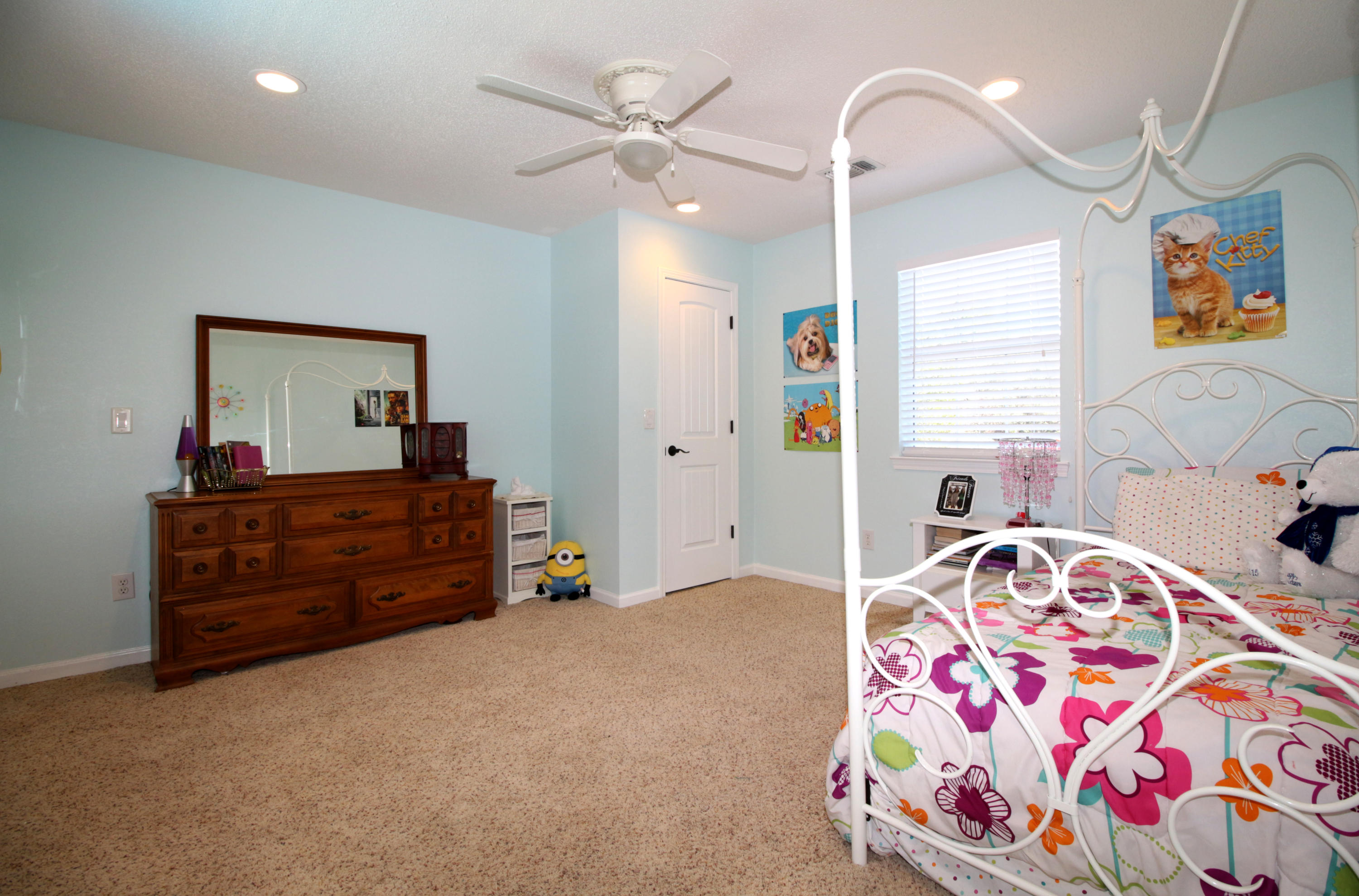 CAROL ANNE MANOR - Residential