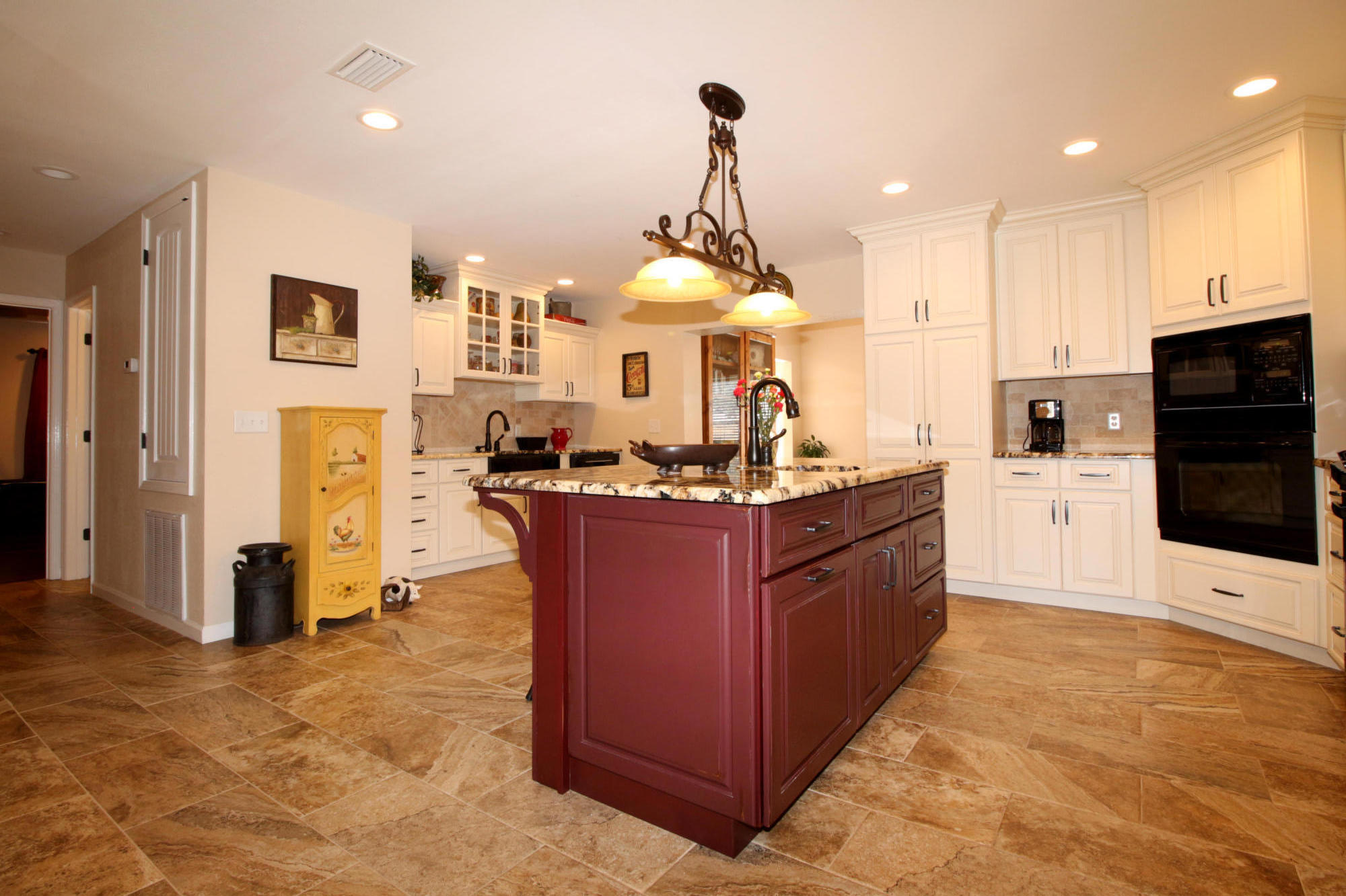 CAROL ANNE MANOR - Residential